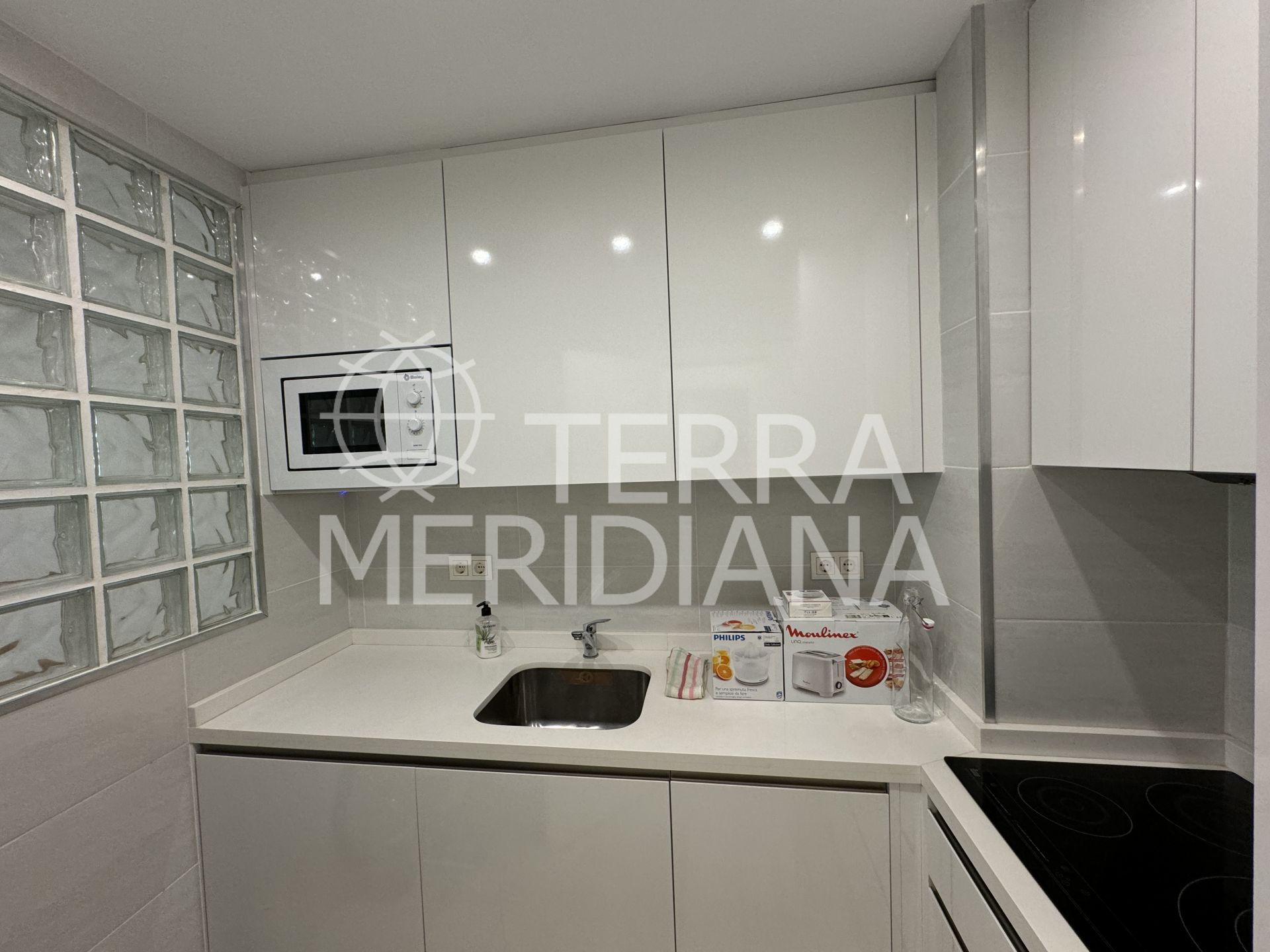 Ground Floor Apartment in La Carolina, Marbella