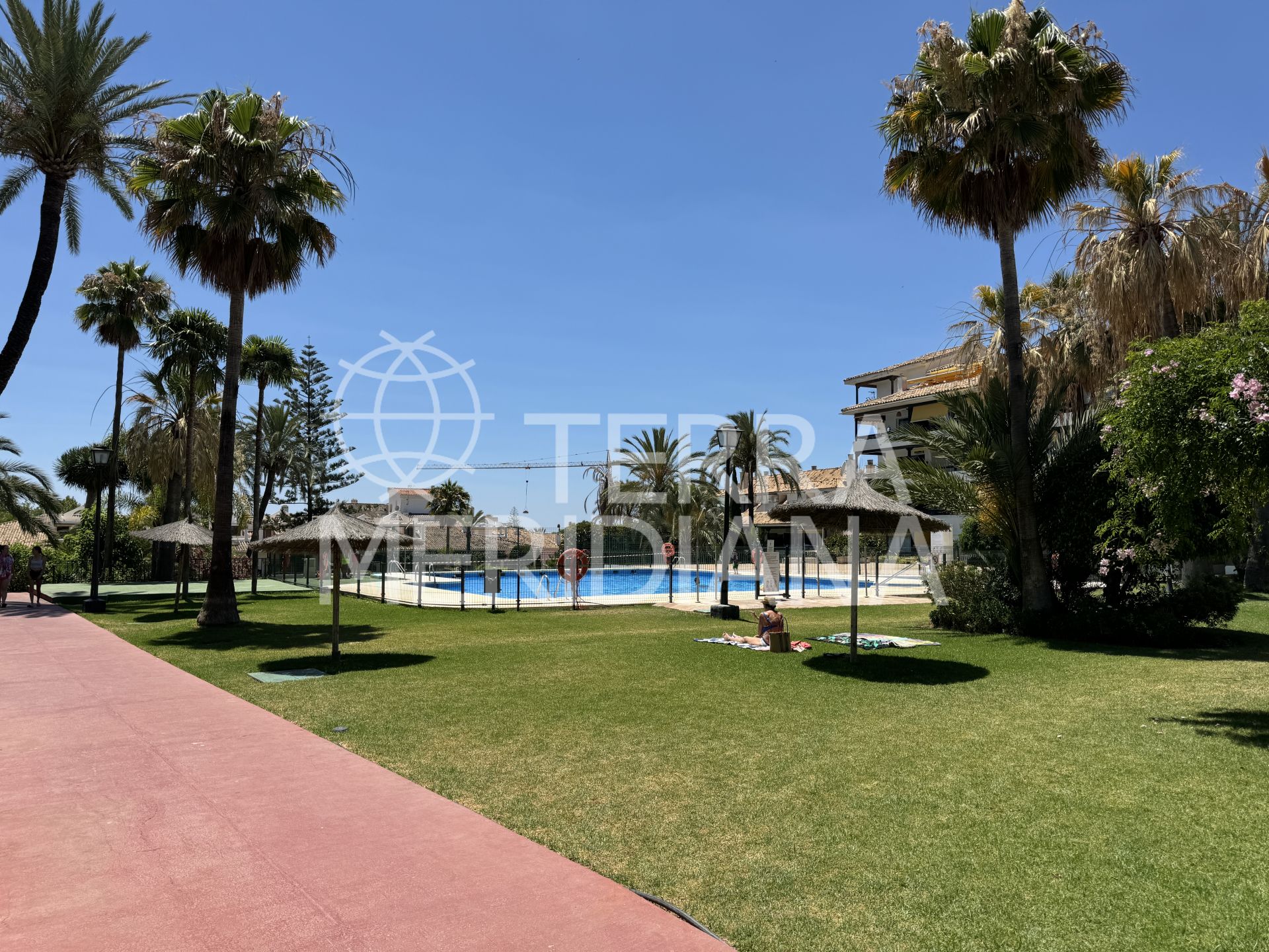 Ground Floor Apartment in La Carolina, Marbella