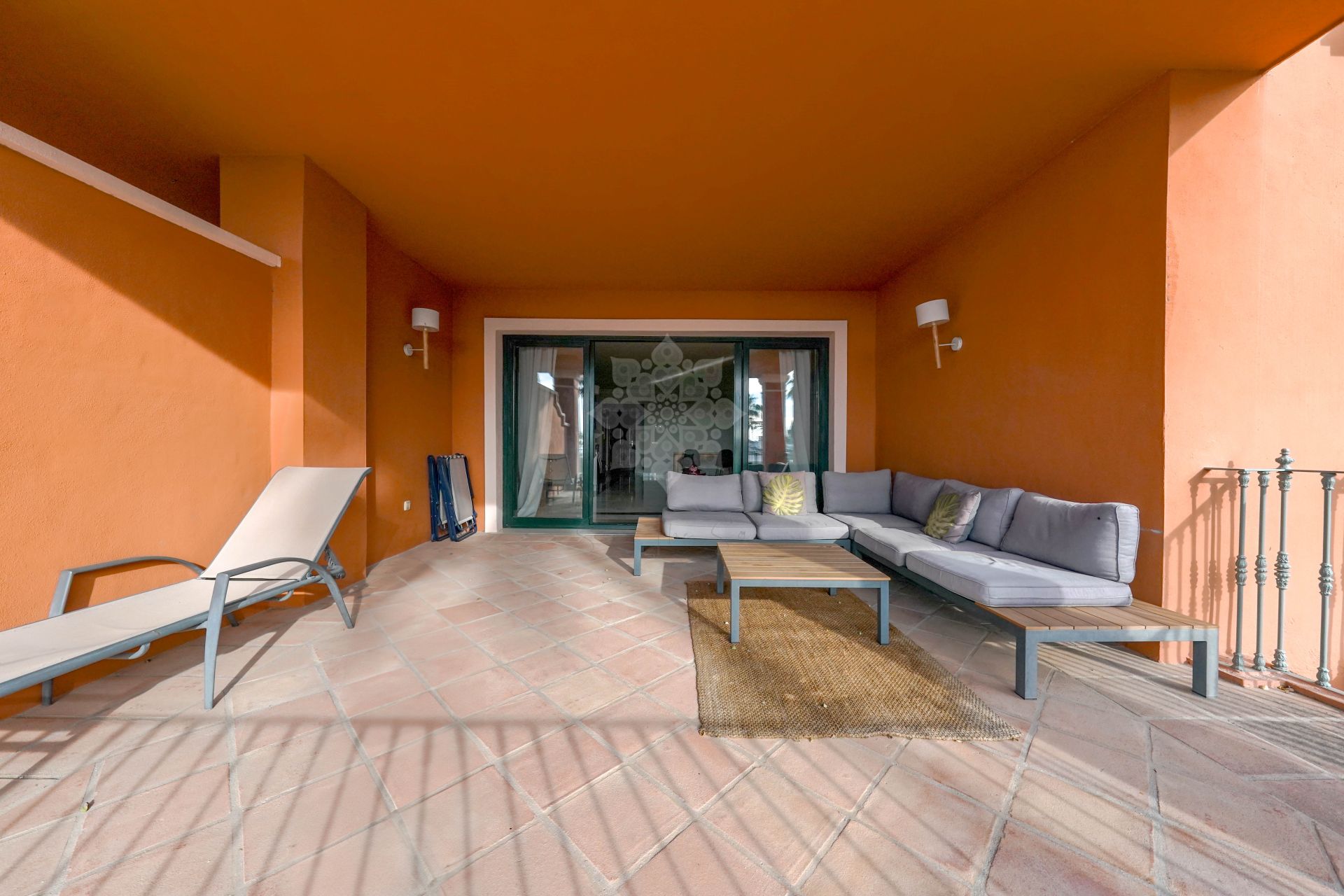 Apartment in Monte Halcones, Benahavis