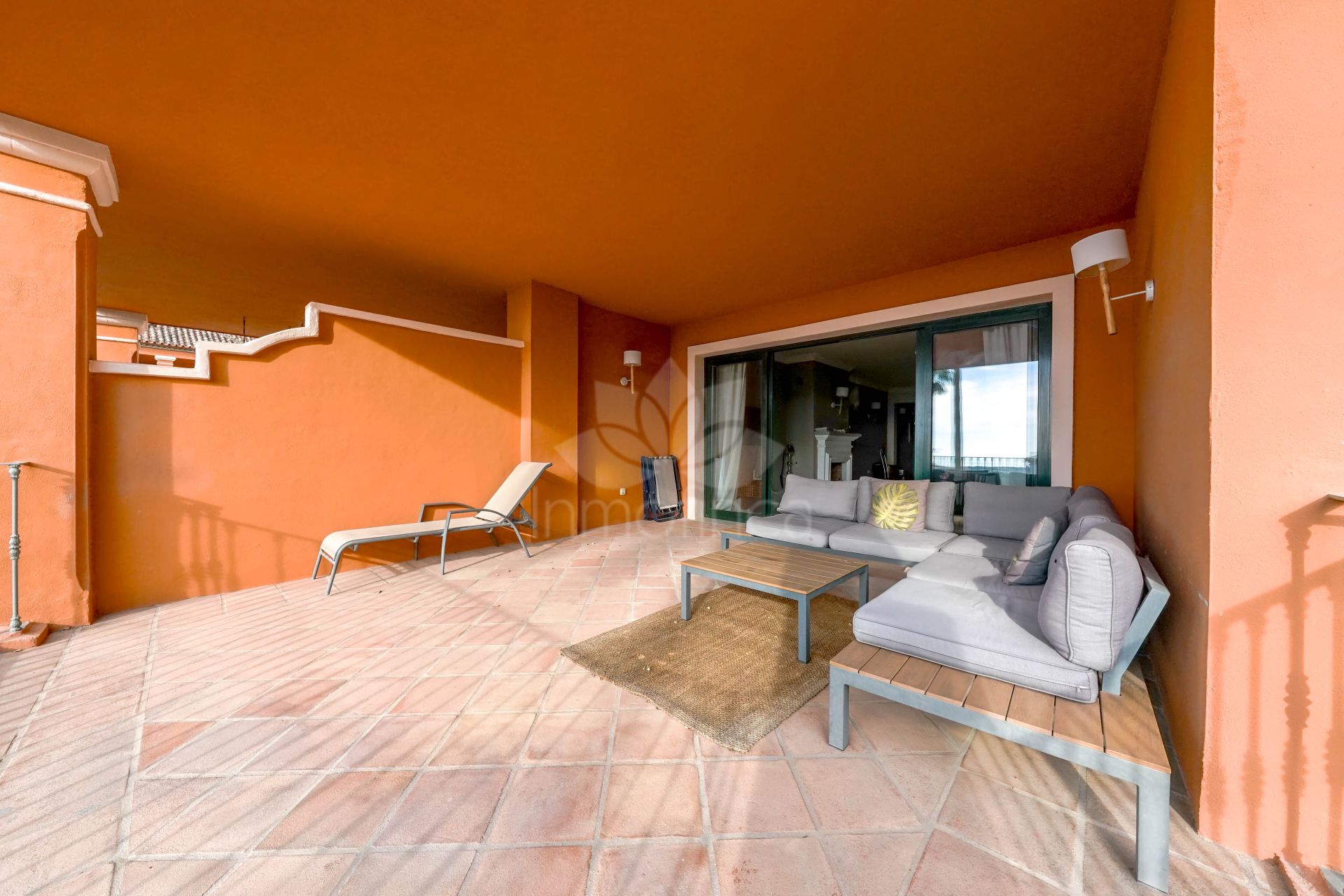 Apartamento en Monte Halcones, Benahavis