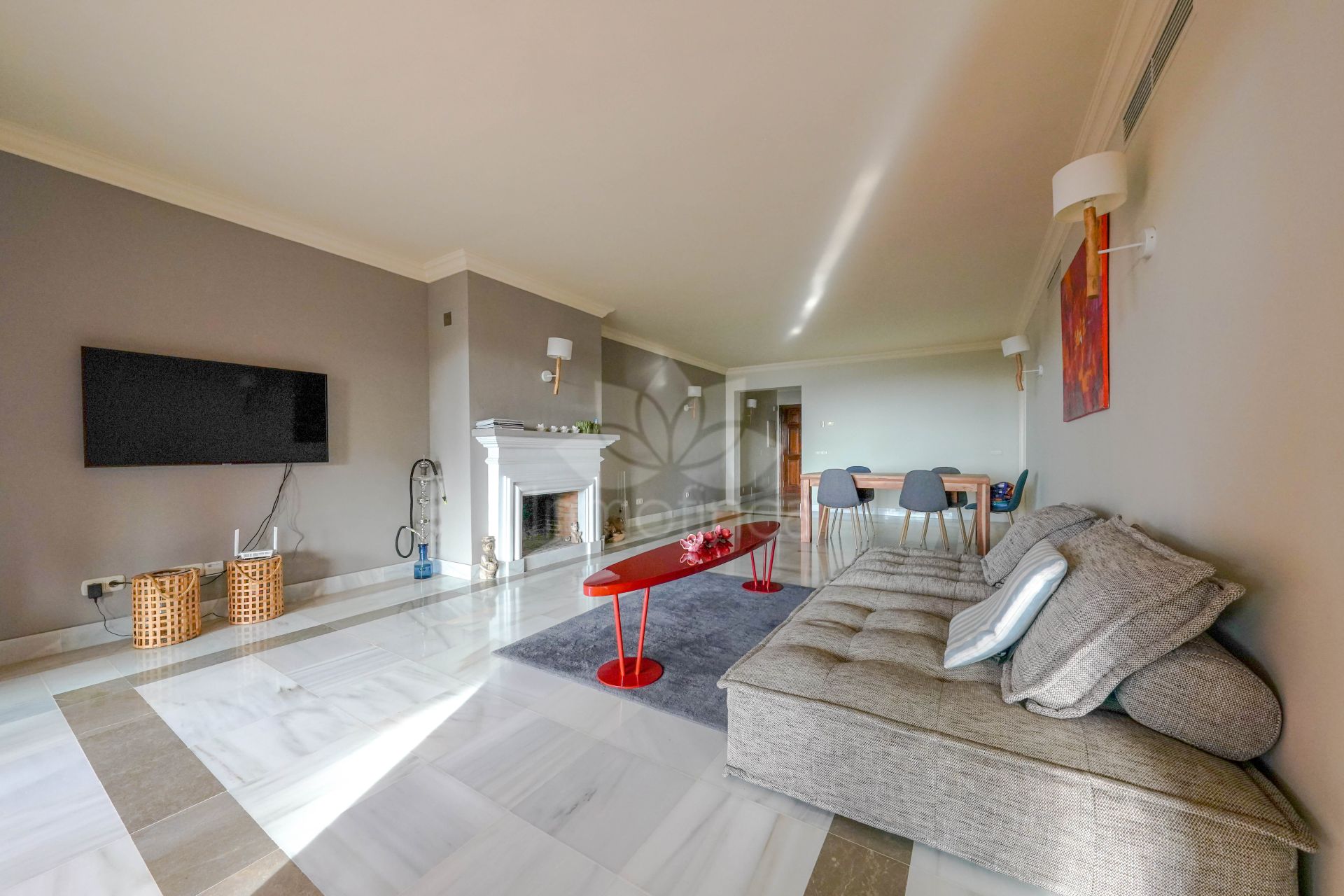 Apartamento en Monte Halcones, Benahavis