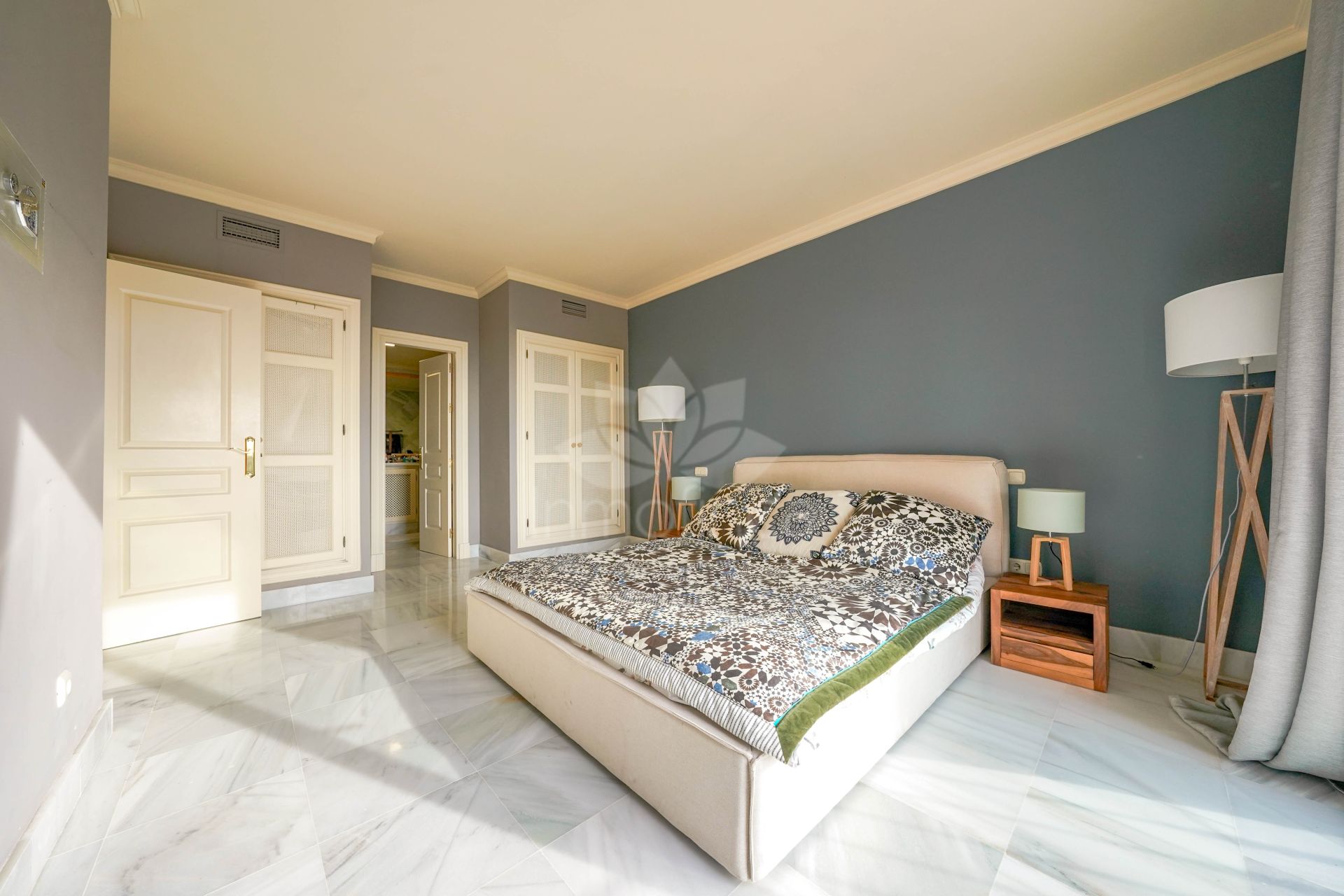 Apartamento en Monte Halcones, Benahavis
