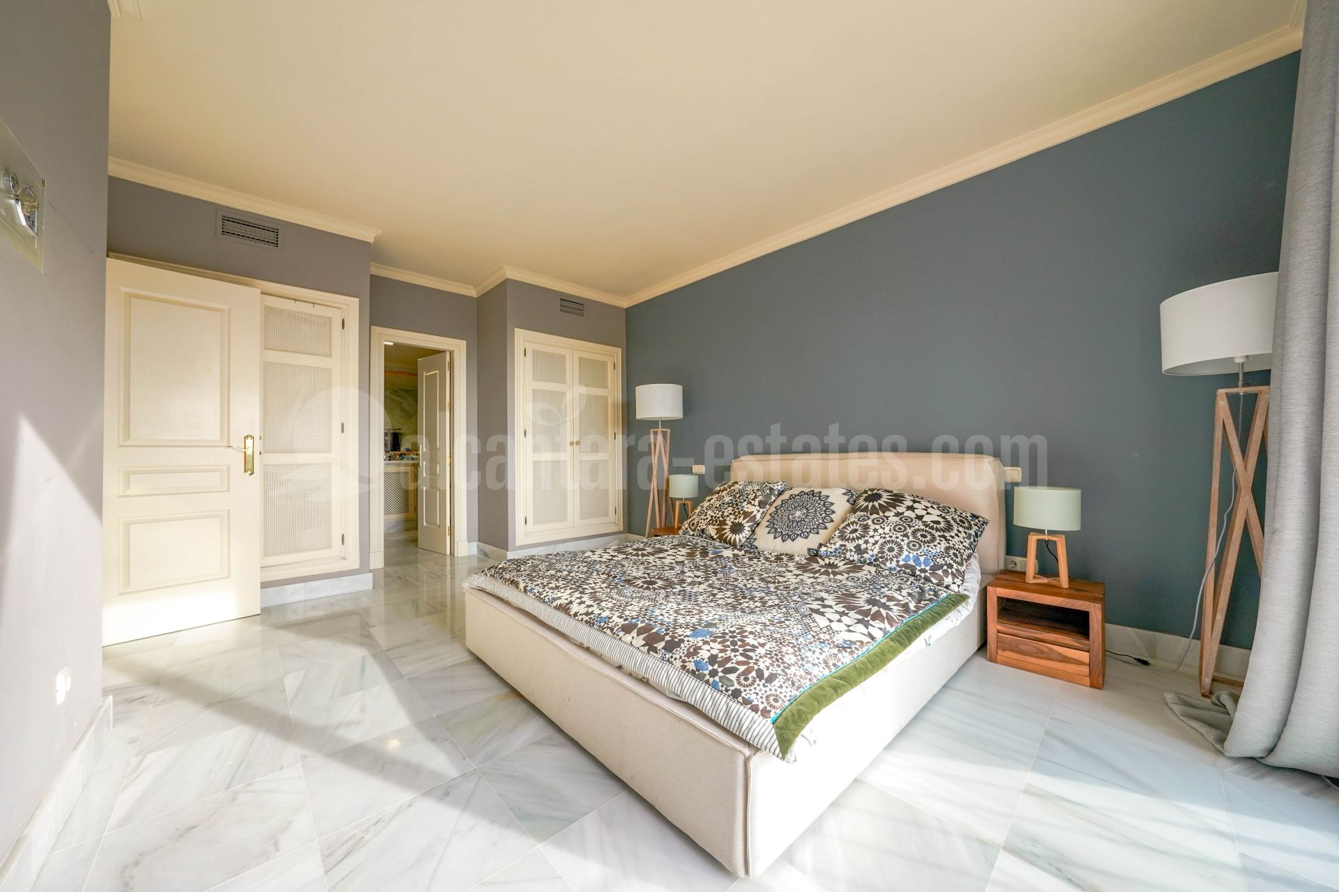 Apartamento en Monte Halcones, Benahavis