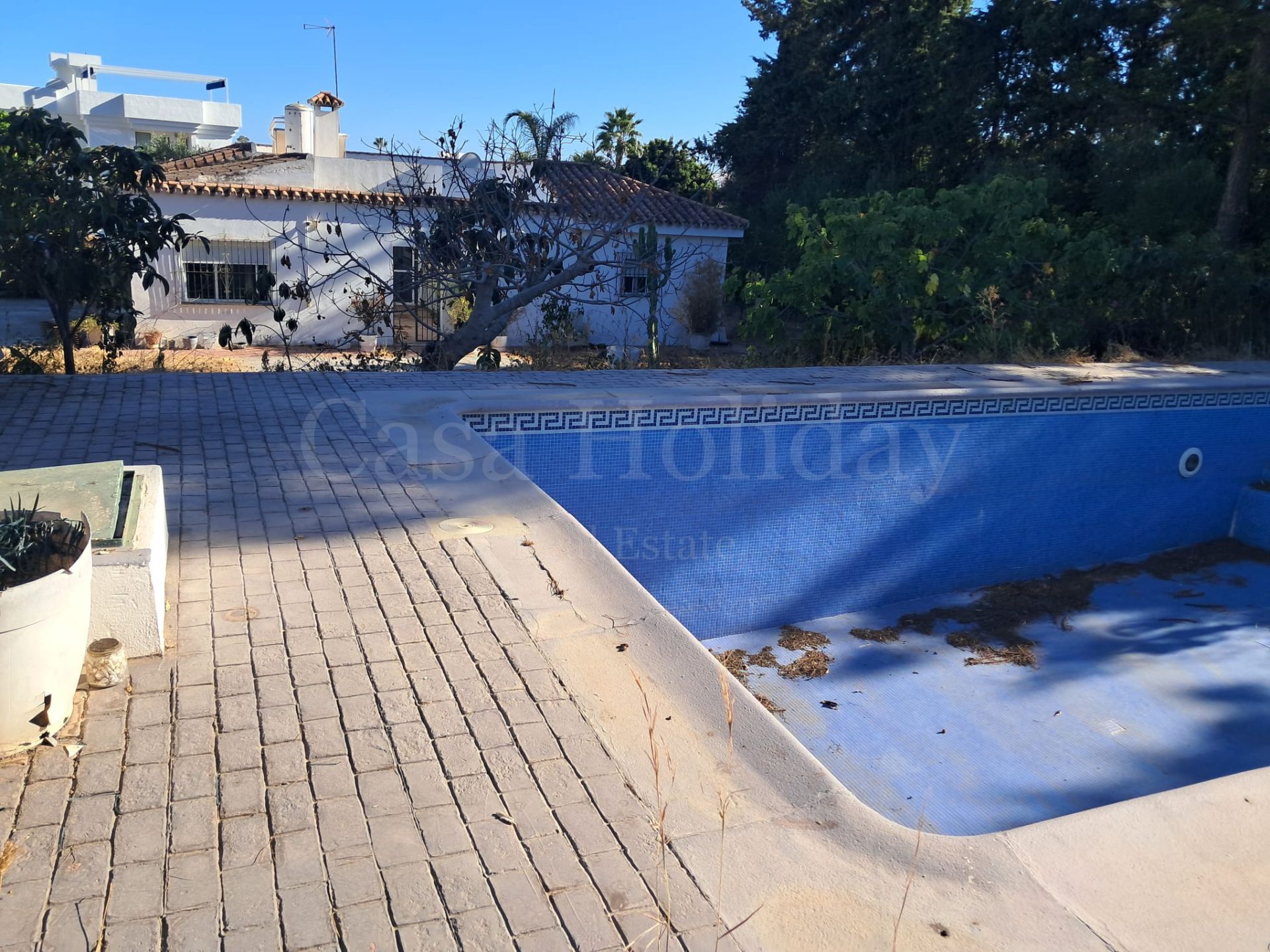 Villa in El Paraiso, Estepona