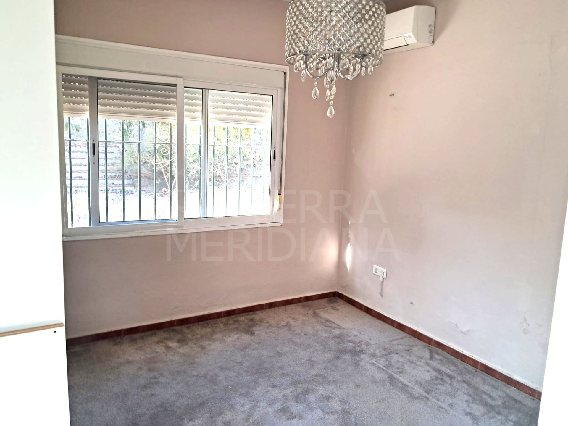 Villa in El Paraiso, Estepona