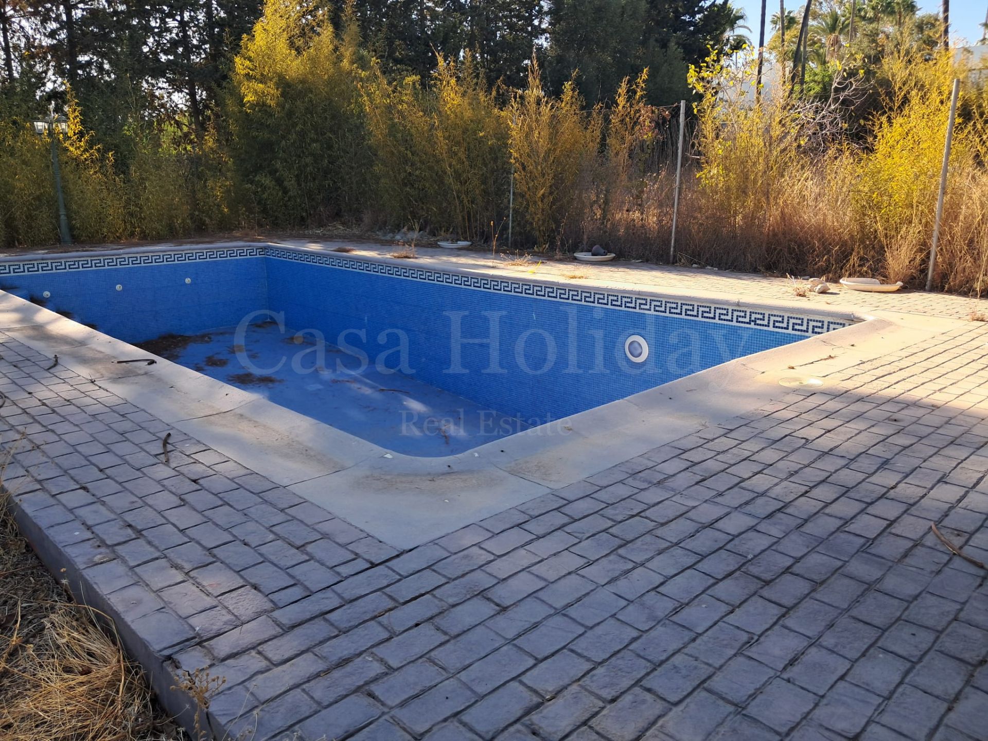 Villa in El Paraiso, Estepona