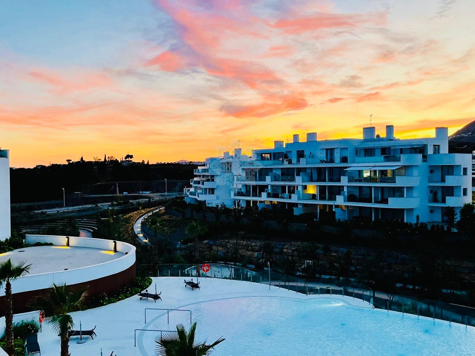 Apartment in El Higueron, Fuengirola