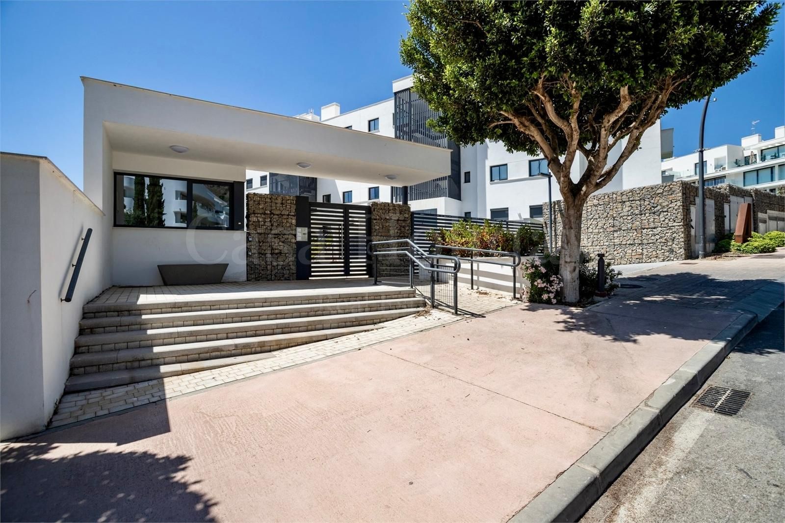 Apartment in El Higueron, Fuengirola