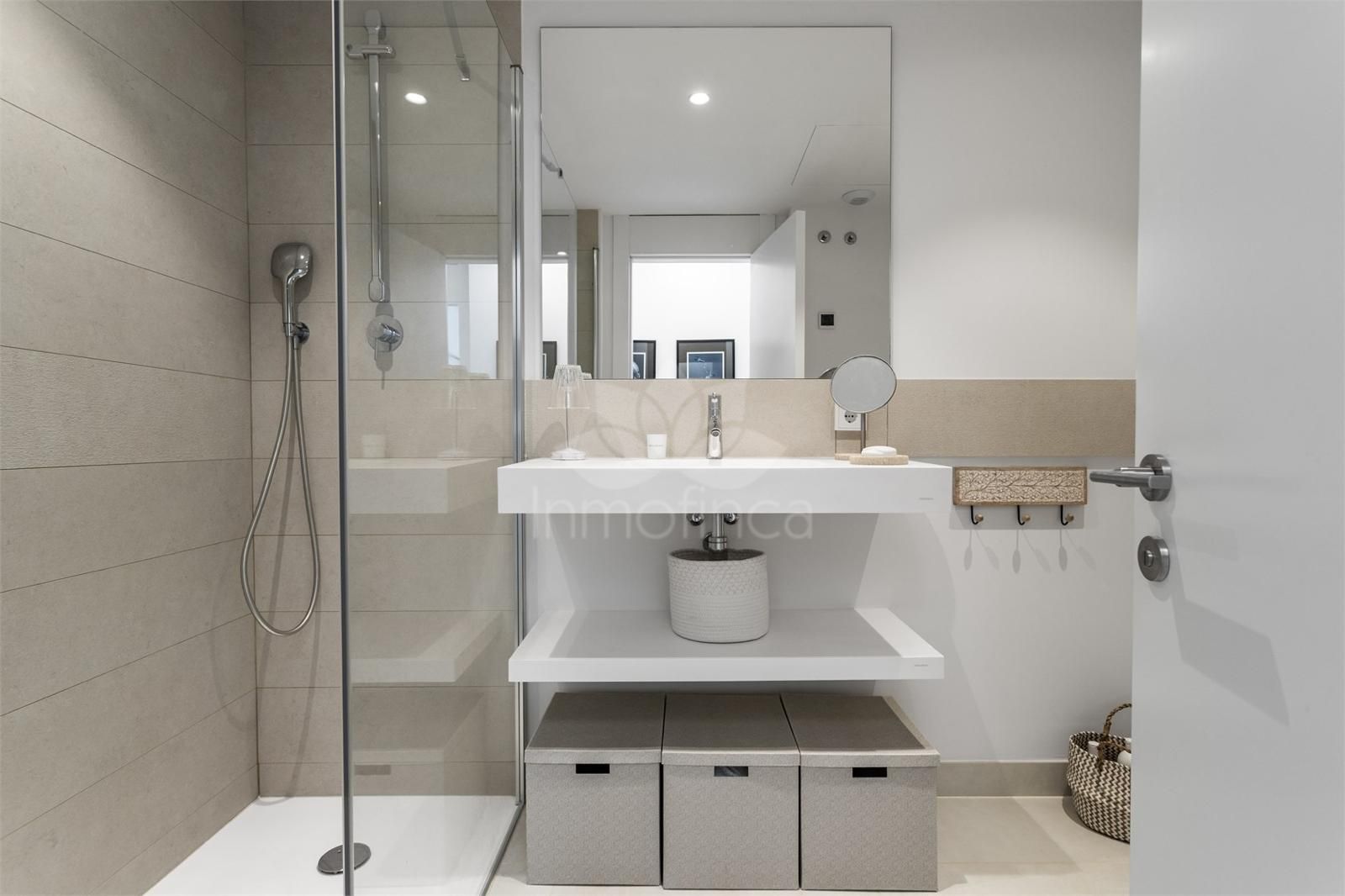 Apartment in El Higueron, Fuengirola
