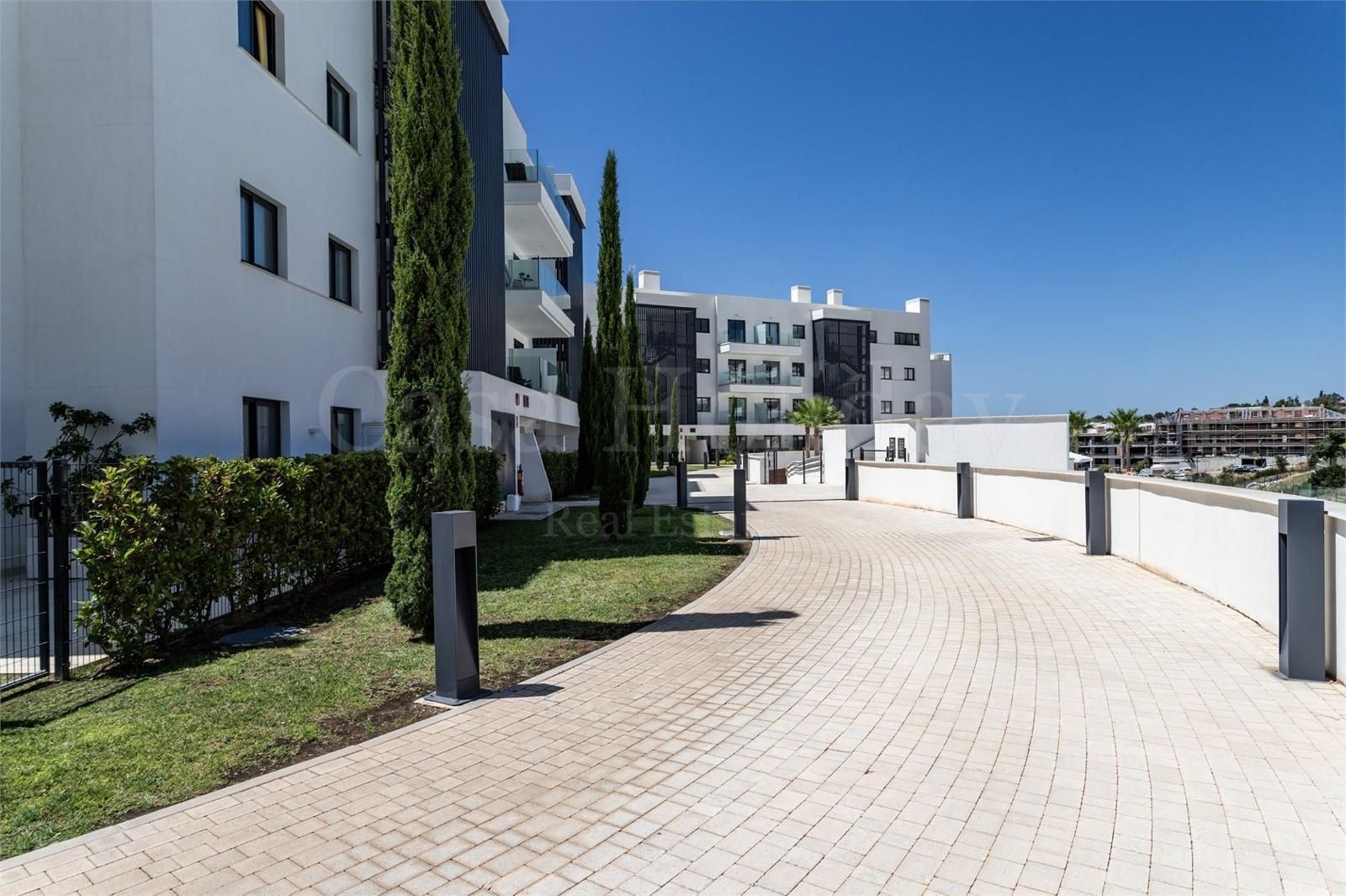 Apartment in El Higueron, Fuengirola