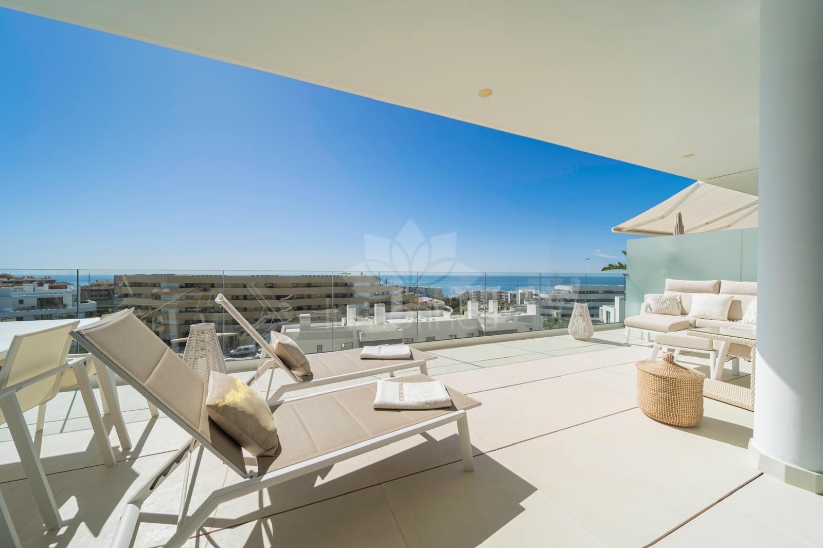 Apartment in El Higueron, Fuengirola