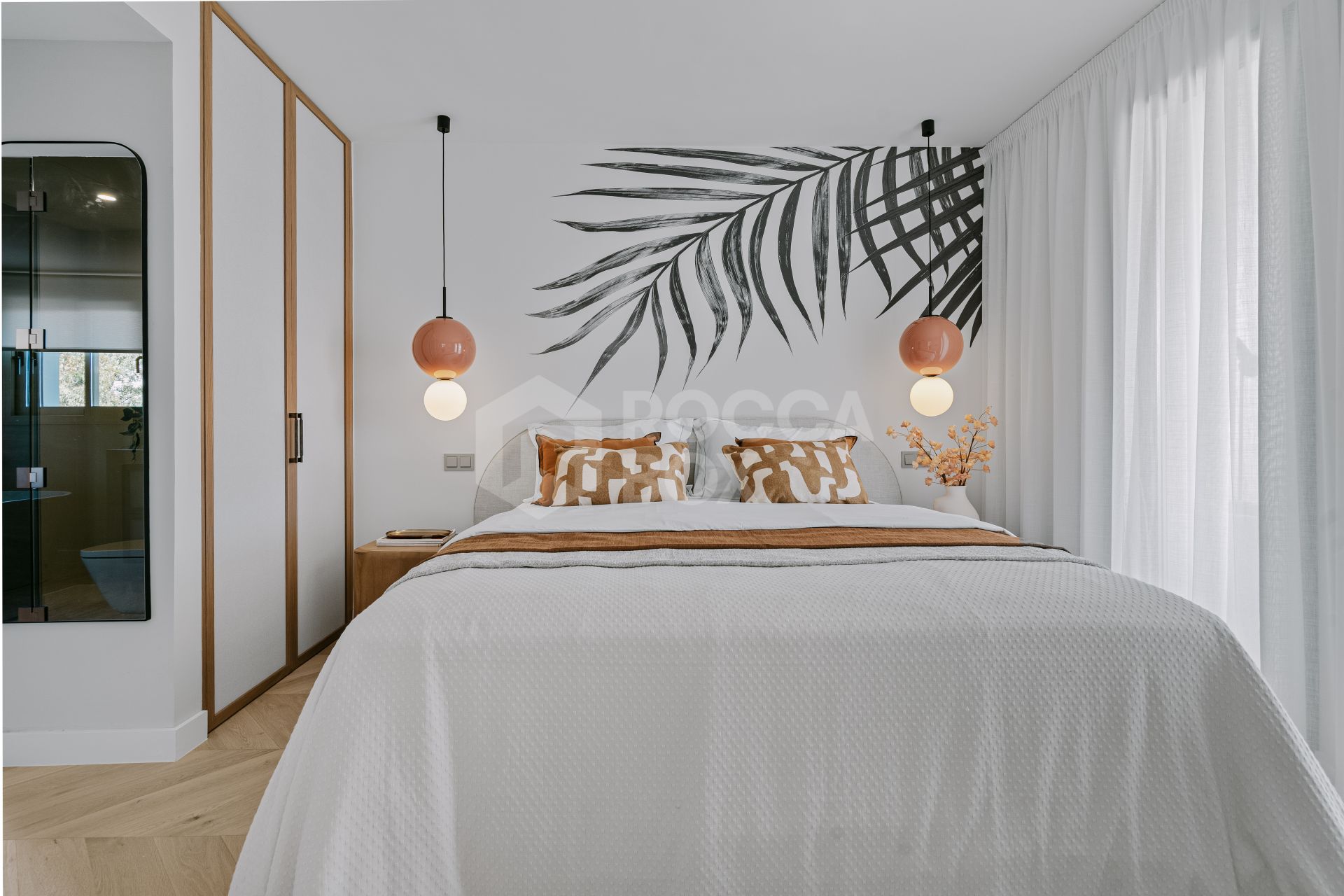 Apartment Vista Lago — Marbella Living with Panoramic Views