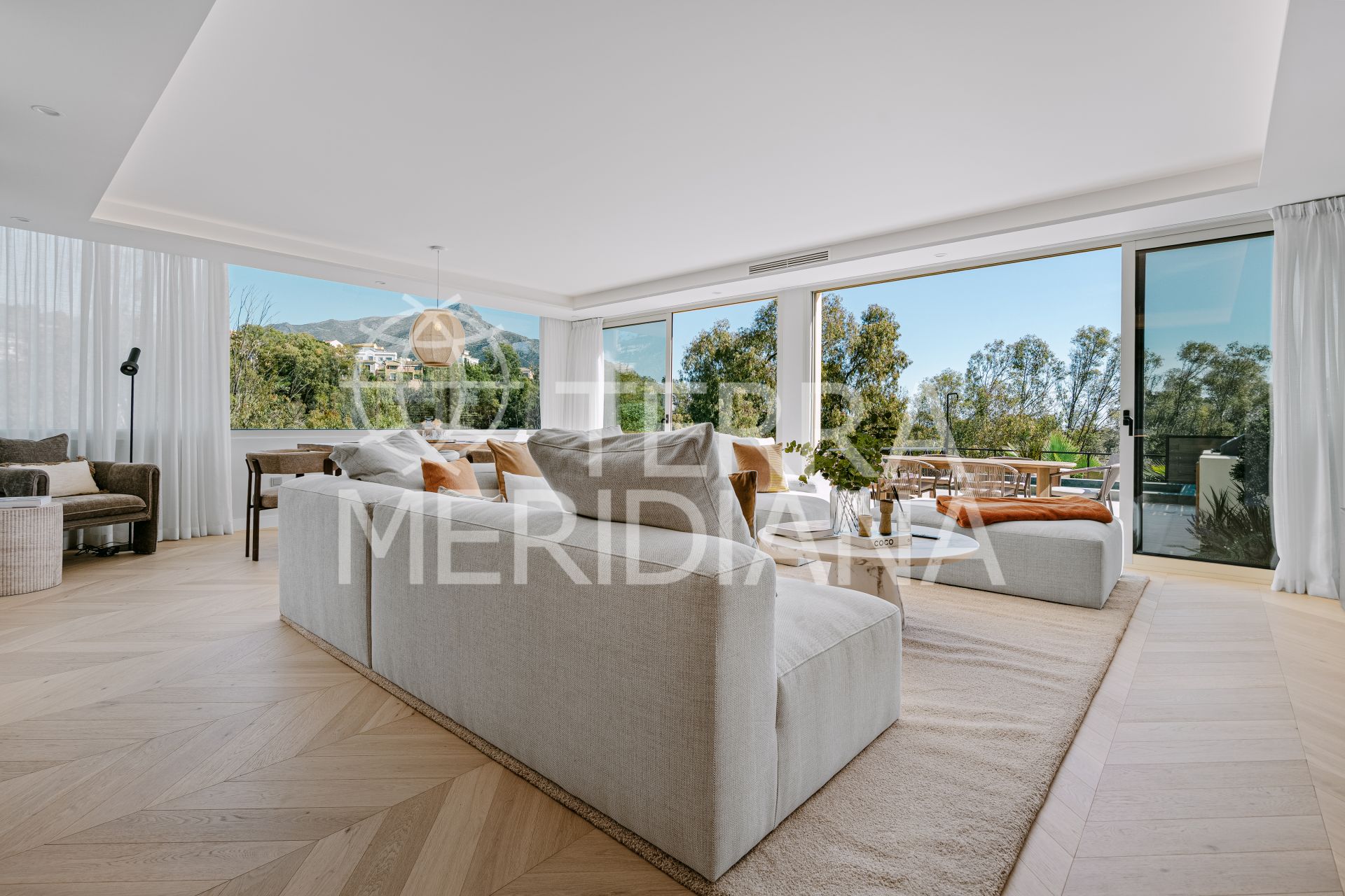 Ground Floor Apartment in Nueva Andalucia, Marbella
