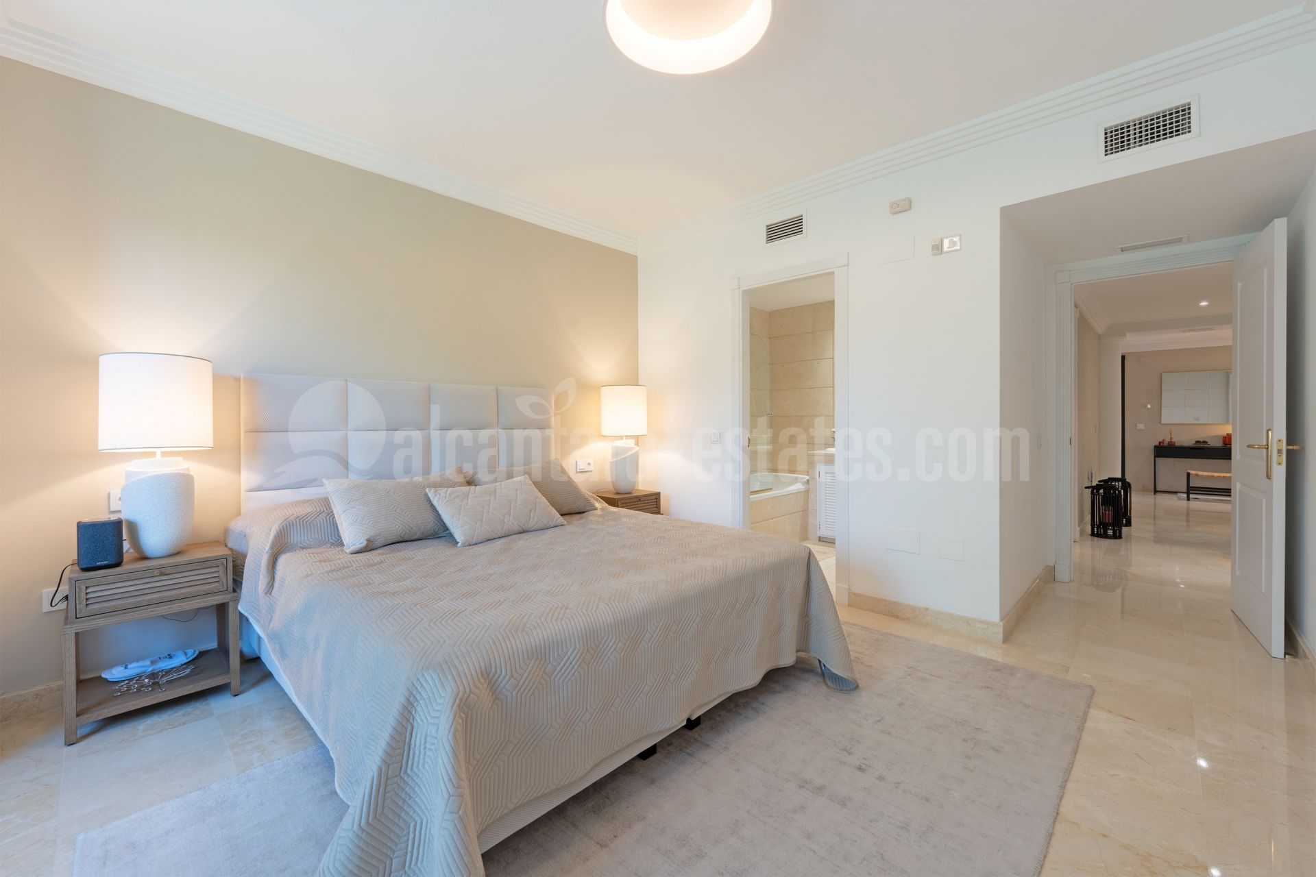 Apartamento Planta Baja en Nueva Andalucia, Marbella