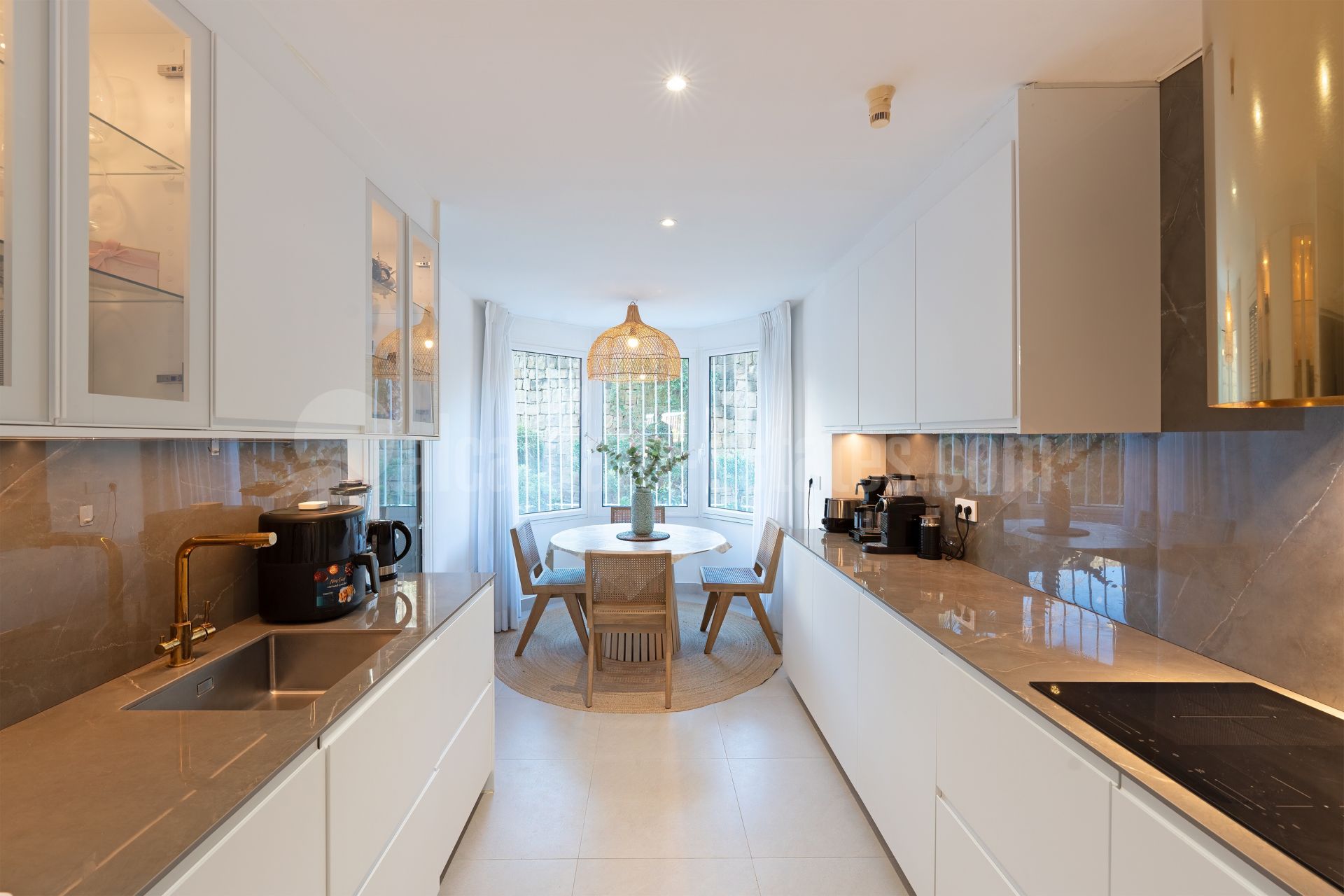 Apartamento Planta Baja en Nueva Andalucia, Marbella