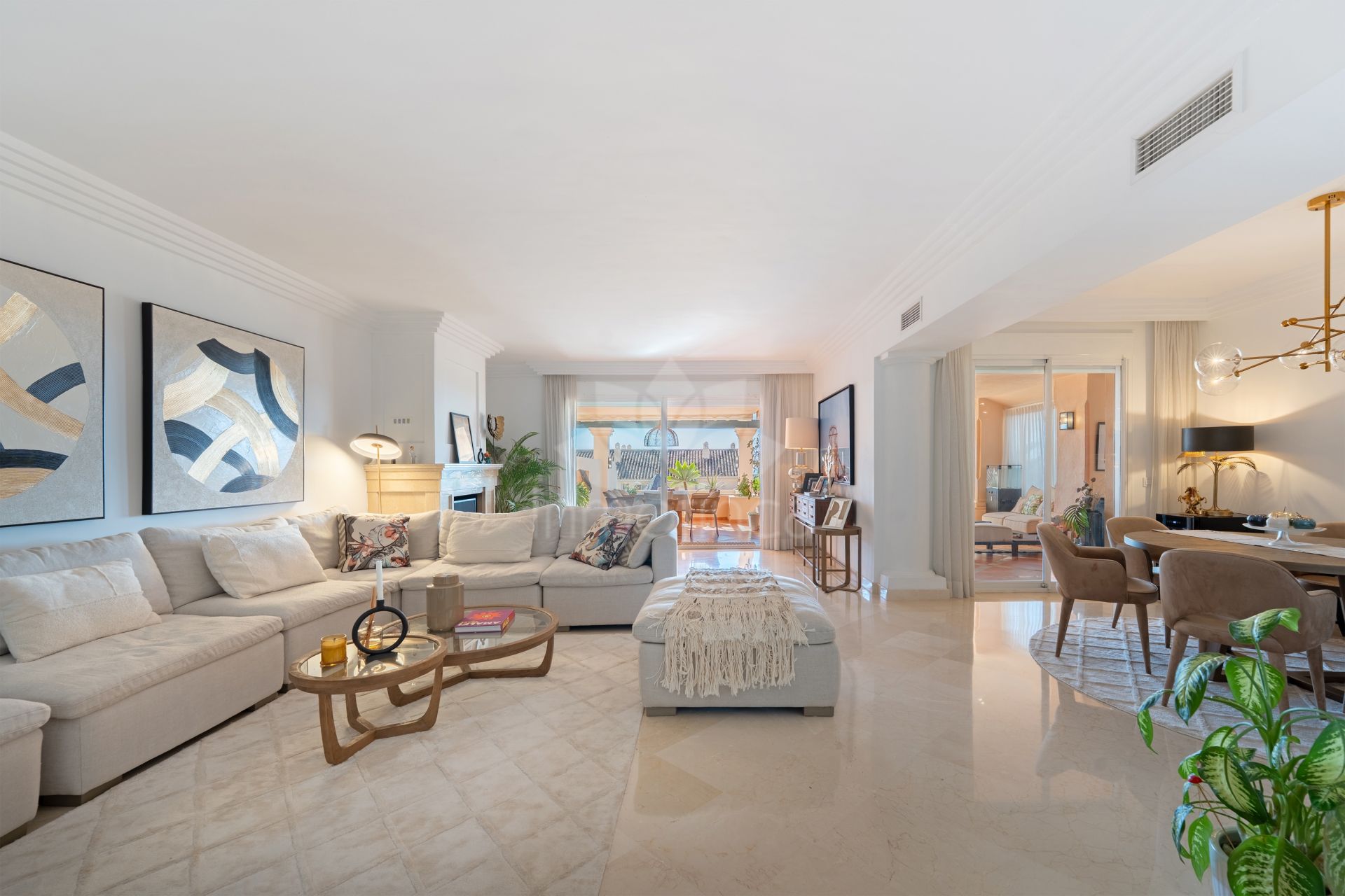 Apartamento Planta Baja en Nueva Andalucia, Marbella