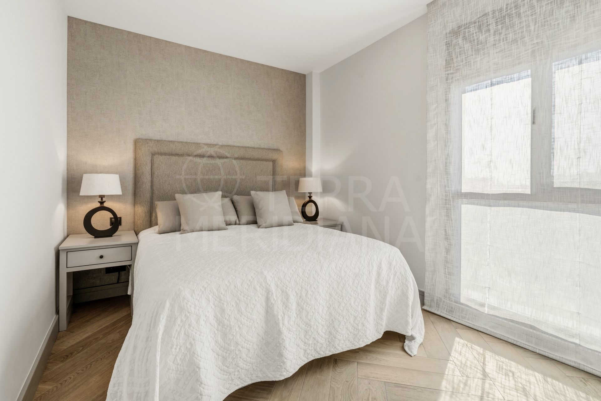 Duplex Penthouse in Beach Side New Golden Mile, Estepona