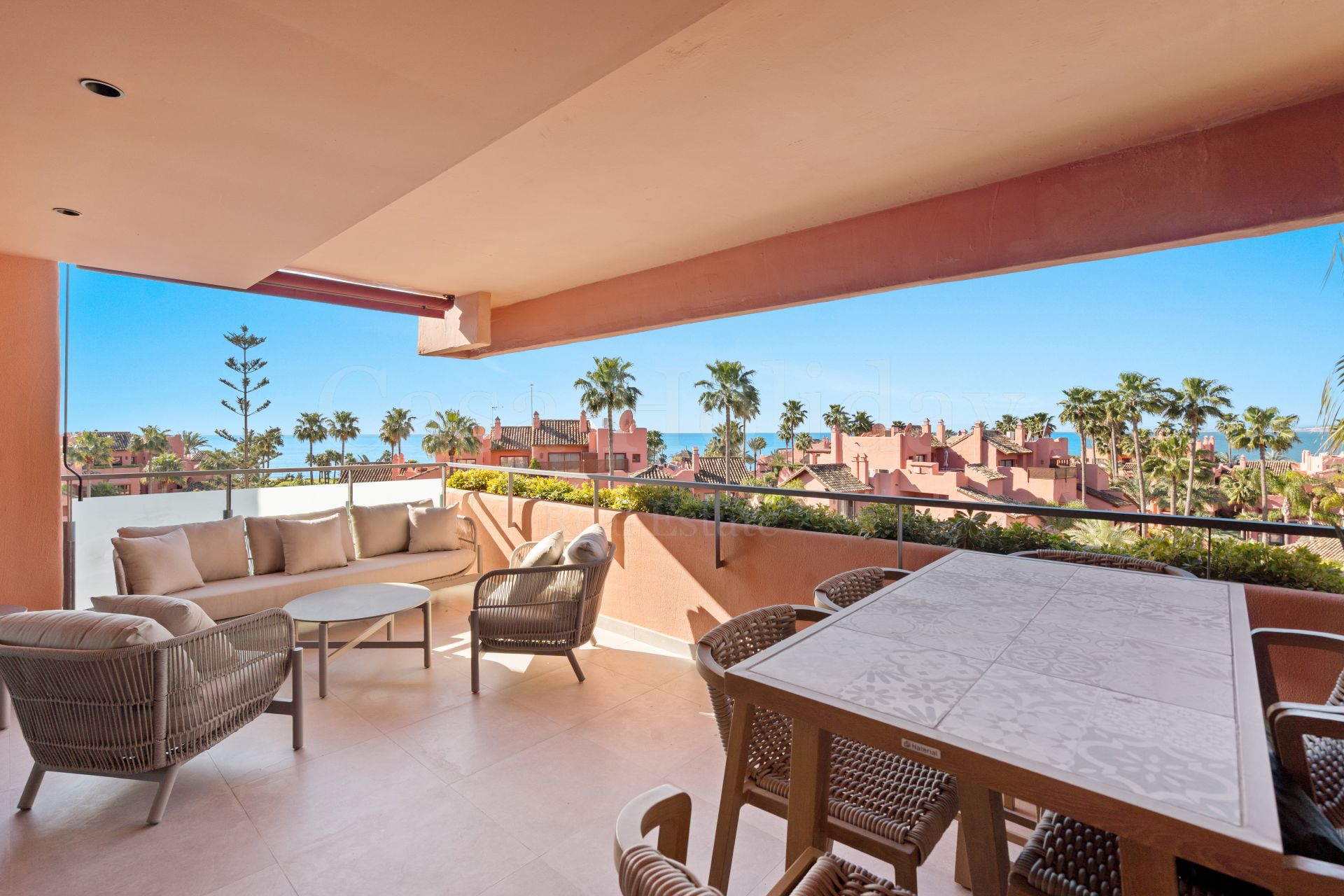 Duplex Penthouse in Beach Side New Golden Mile, Estepona