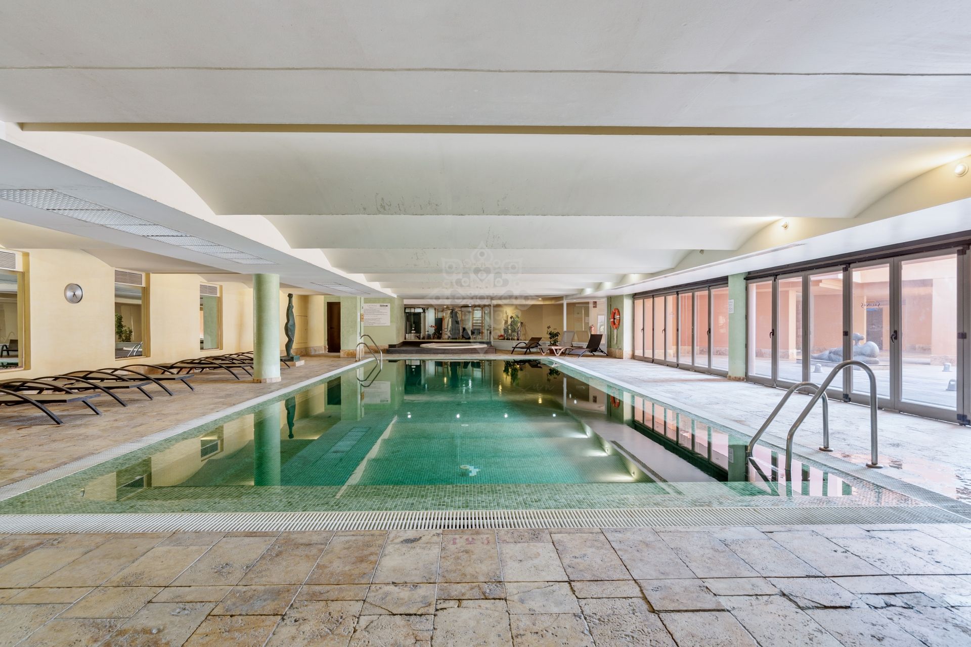 Duplex Penthouse in Beach Side New Golden Mile, Estepona