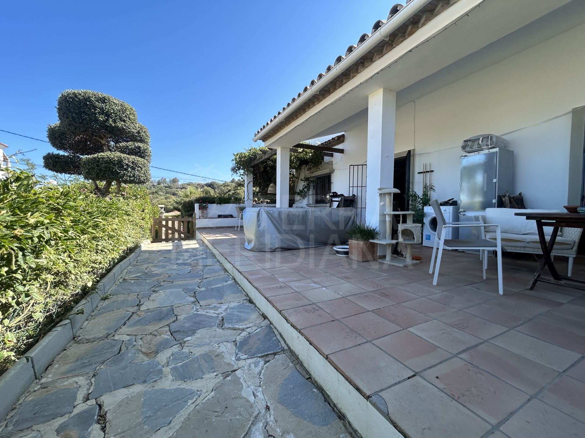 Villa in Guadalobon, Estepona