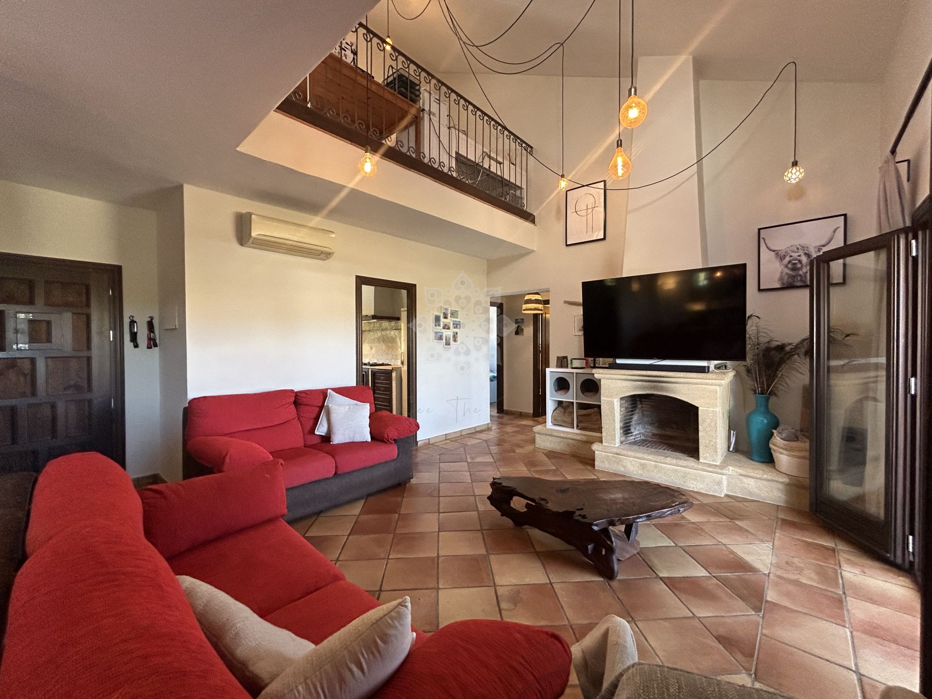 Villa in Guadalobon, Estepona