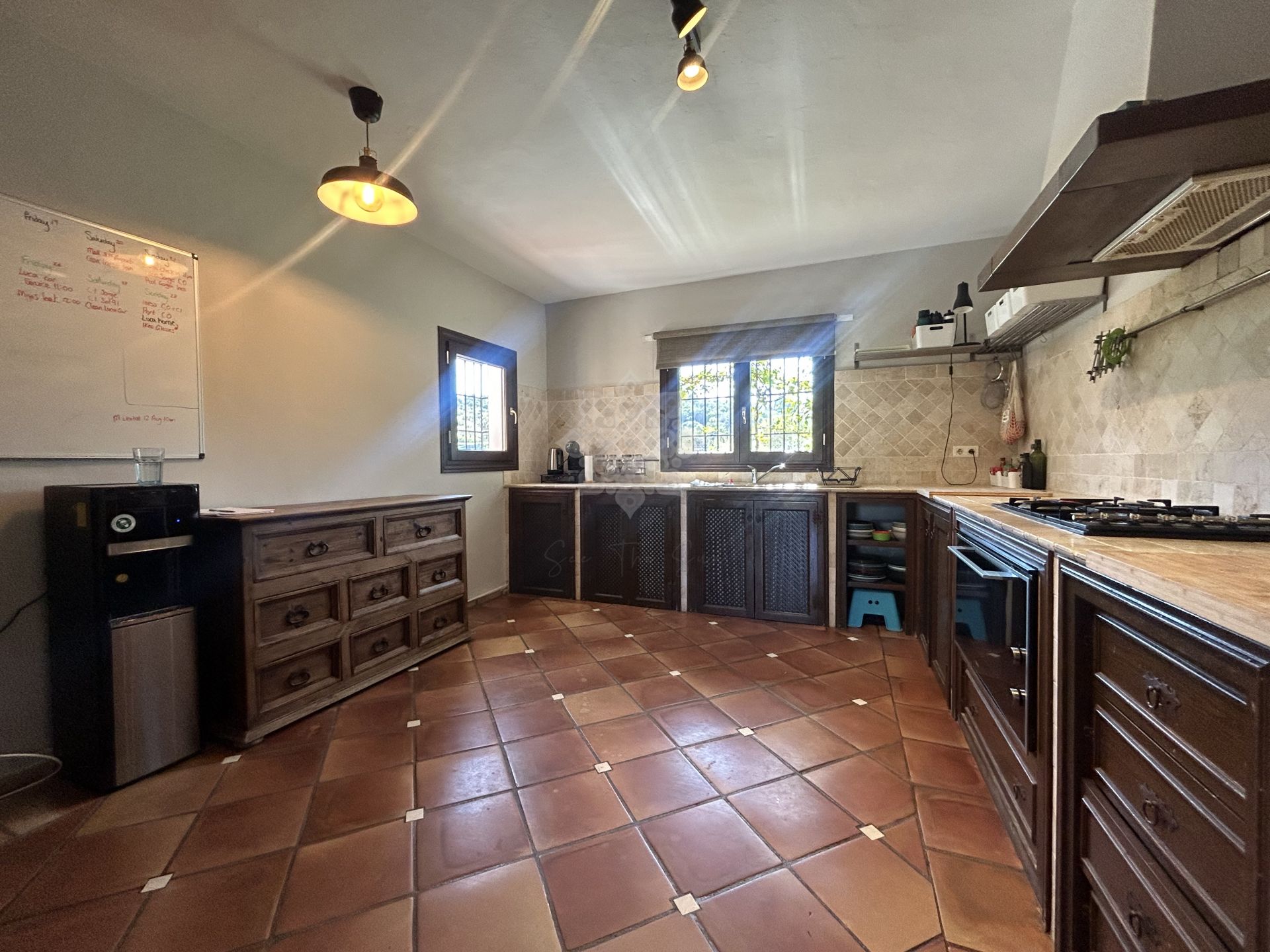 Villa in Guadalobon, Estepona