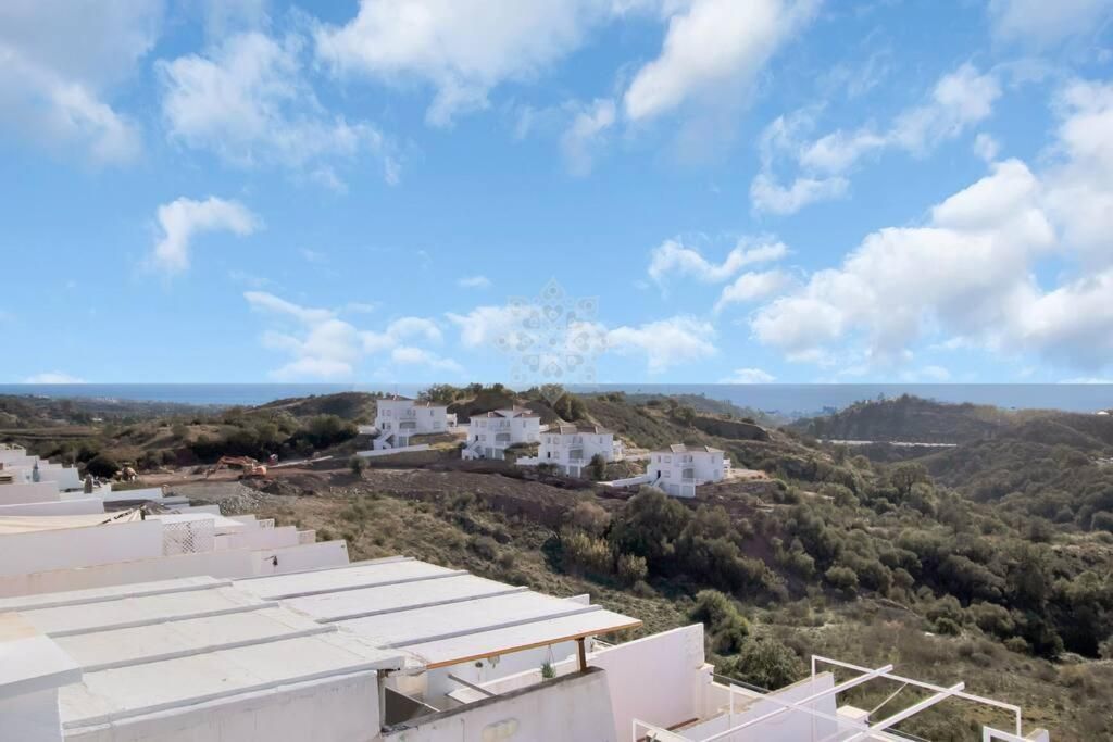 Duplex w Forest Hills, Estepona