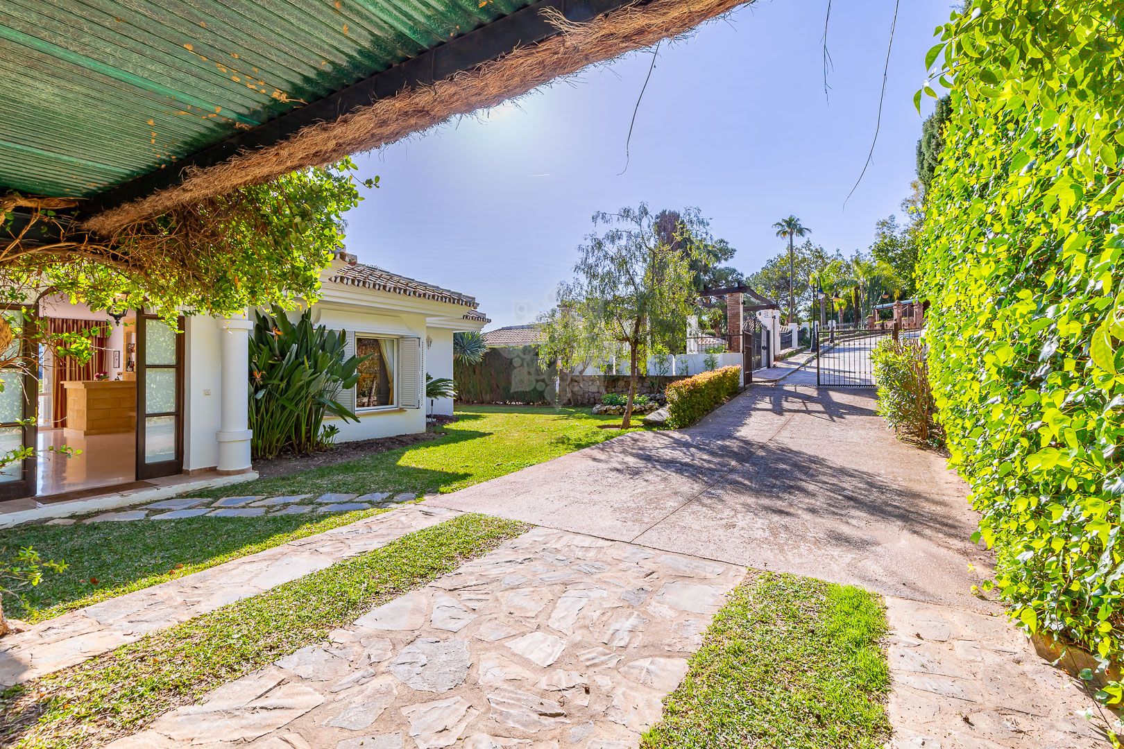 Villa in Rio Real Golf, Marbella