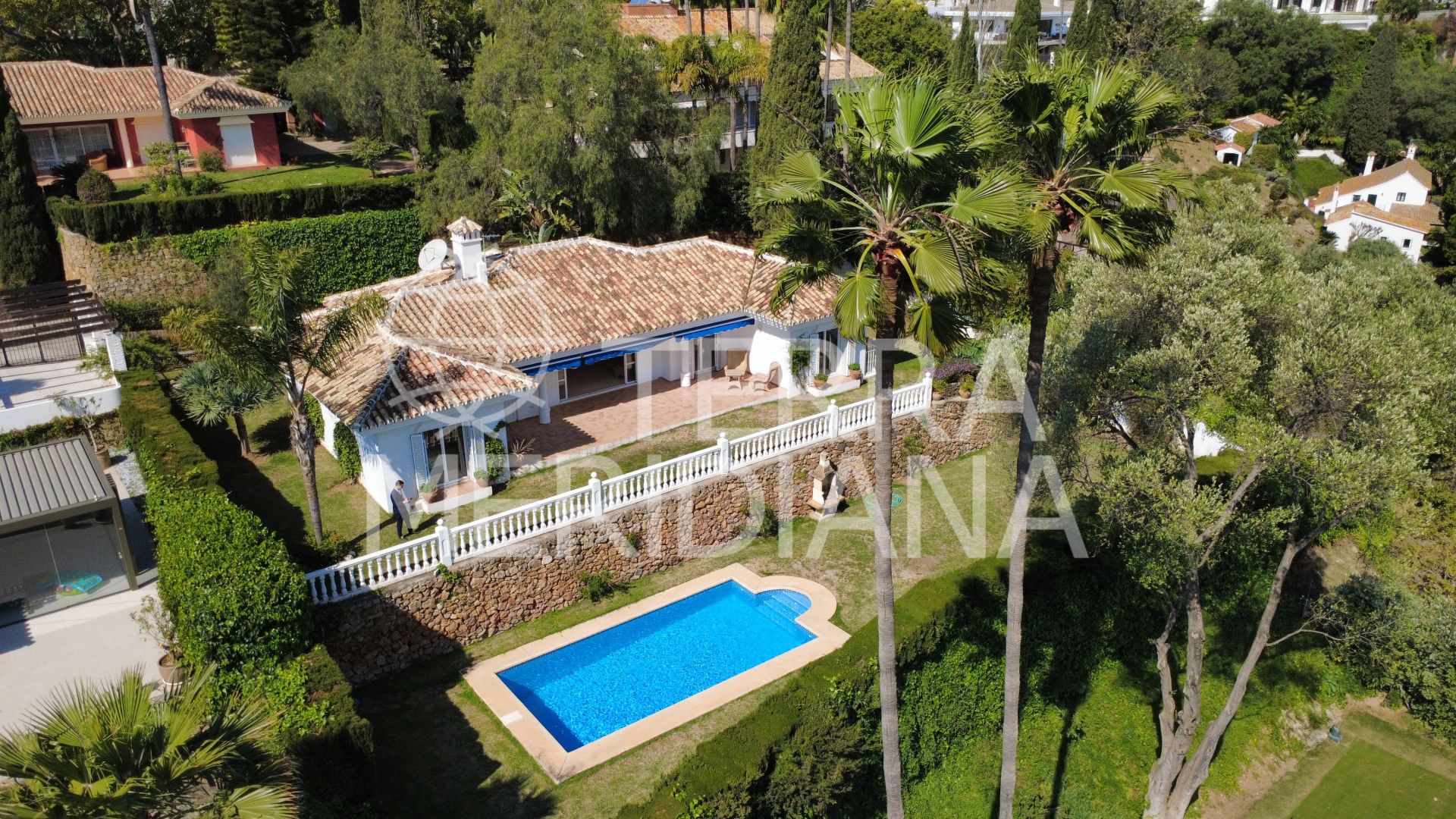 Villa in Rio Real Golf, Marbella