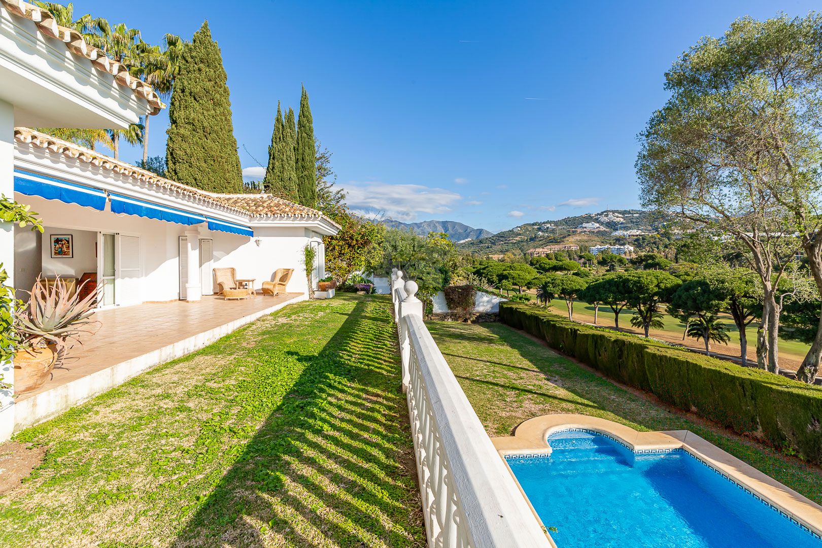 Villa in Rio Real Golf, Marbella