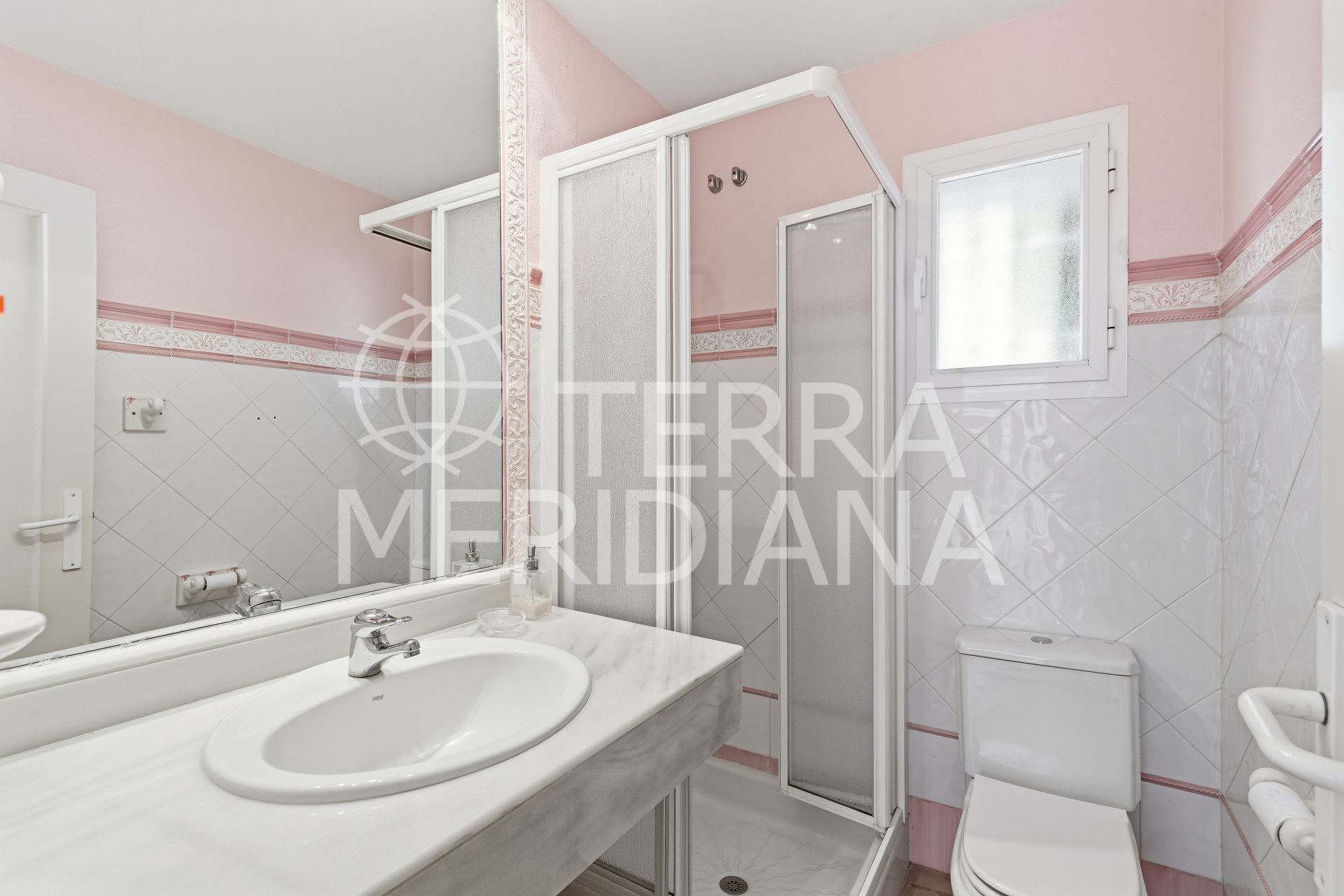 Villa in Rio Real Golf, Marbella