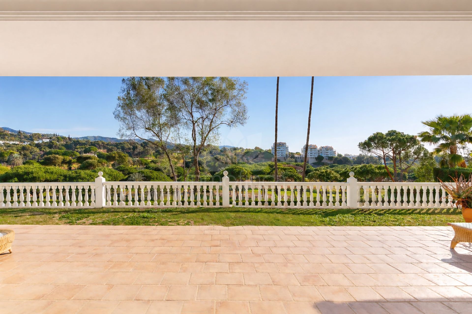 Villa en Rio Real Golf, Marbella