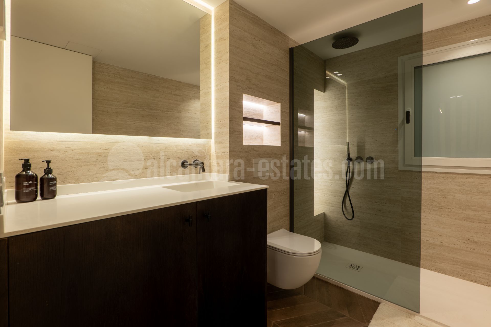 Penthouse in Los Almendros, Benahavis