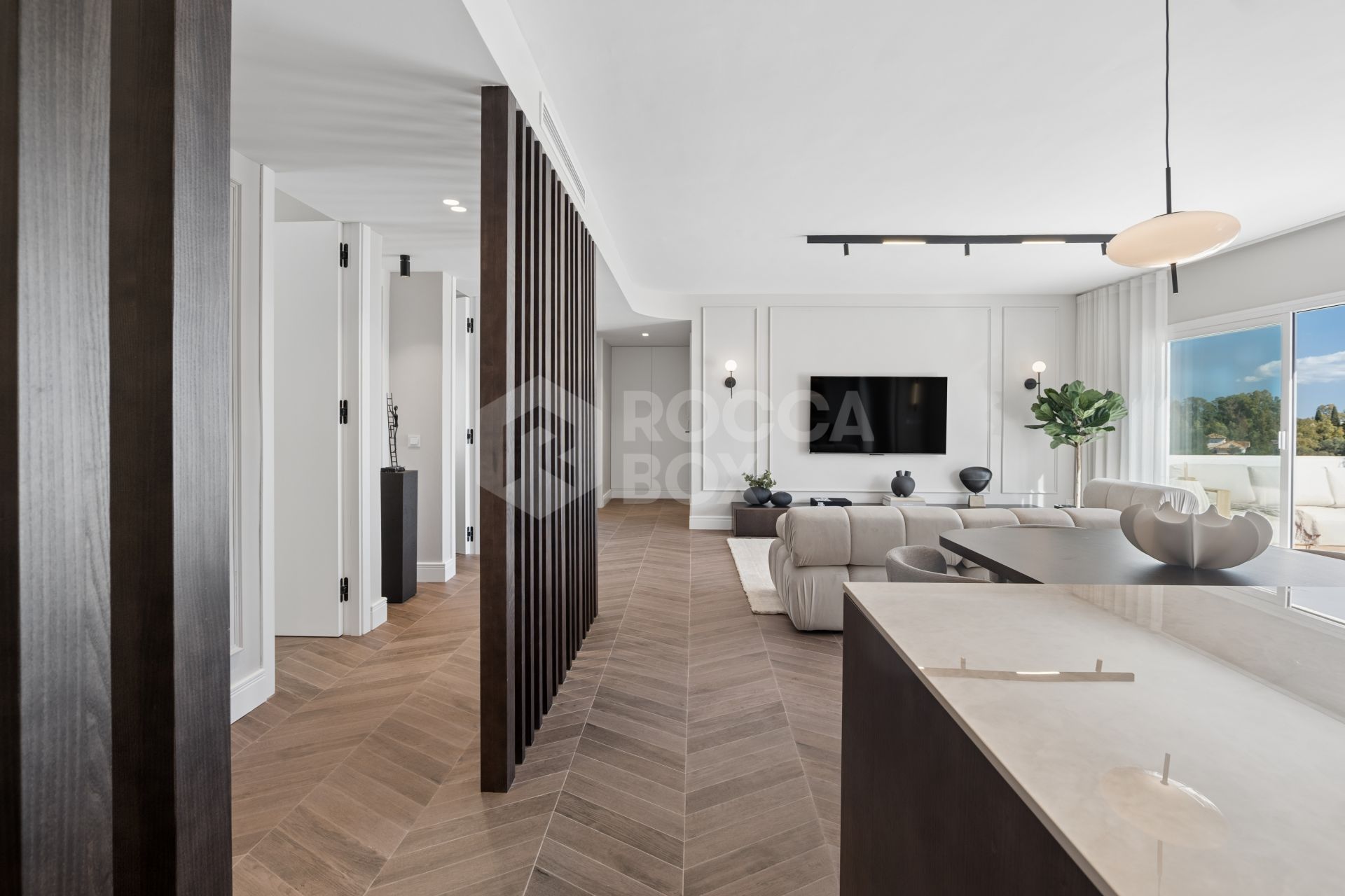 Vista Azul 4 - A Stylish Renovated 3-Bedroom South-Facing Penthouse with Stunning Sea & Mountain Views