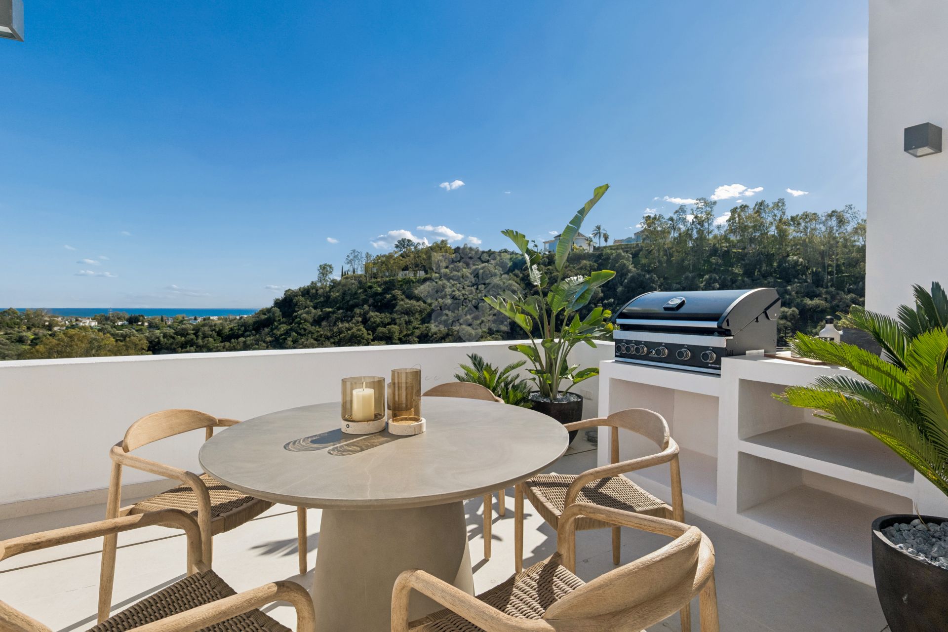 Ático en Los Almendros, Benahavis