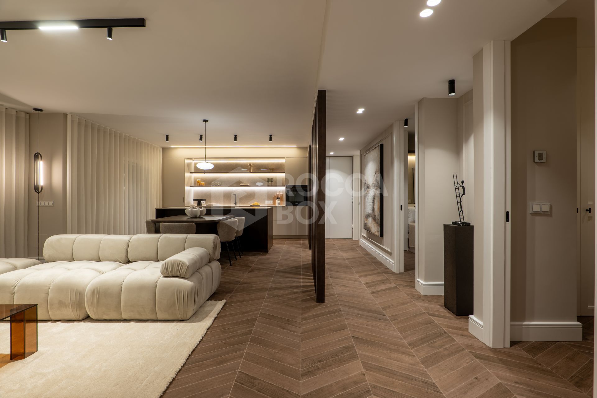 Vista Azul 4 - A Stylish Renovated 3-Bedroom South-Facing Penthouse with Stunning Sea & Mountain Views