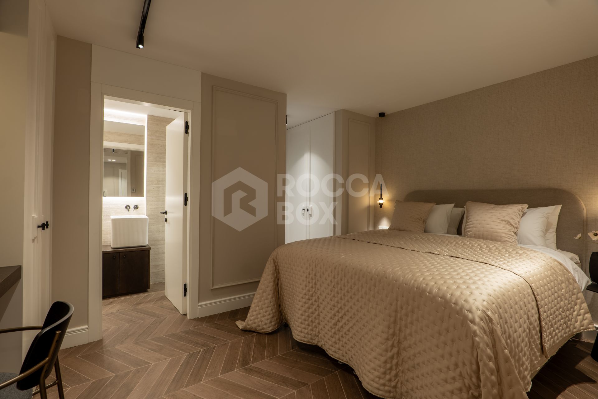 Vista Azul 4 - A Stylish Renovated 3-Bedroom South-Facing Penthouse with Stunning Sea & Mountain Views