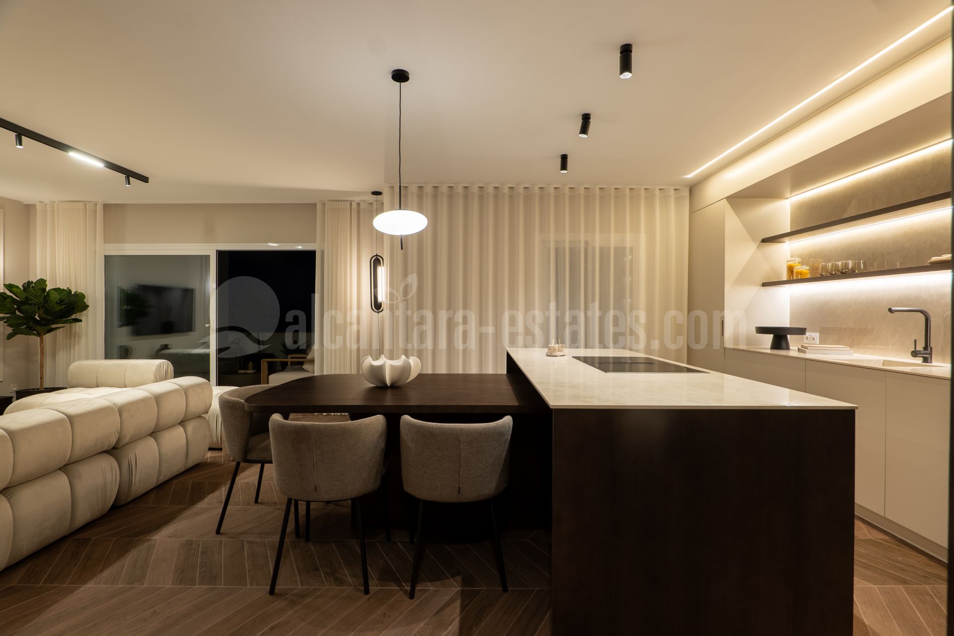 Penthouse in Los Almendros, Benahavis