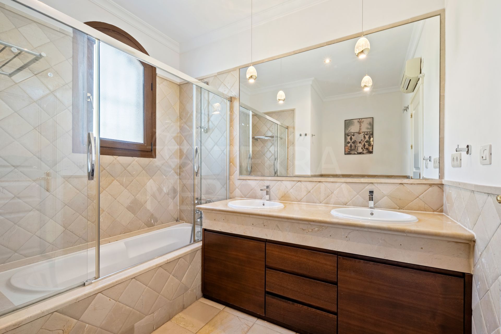 Town House in El Paraiso, Estepona