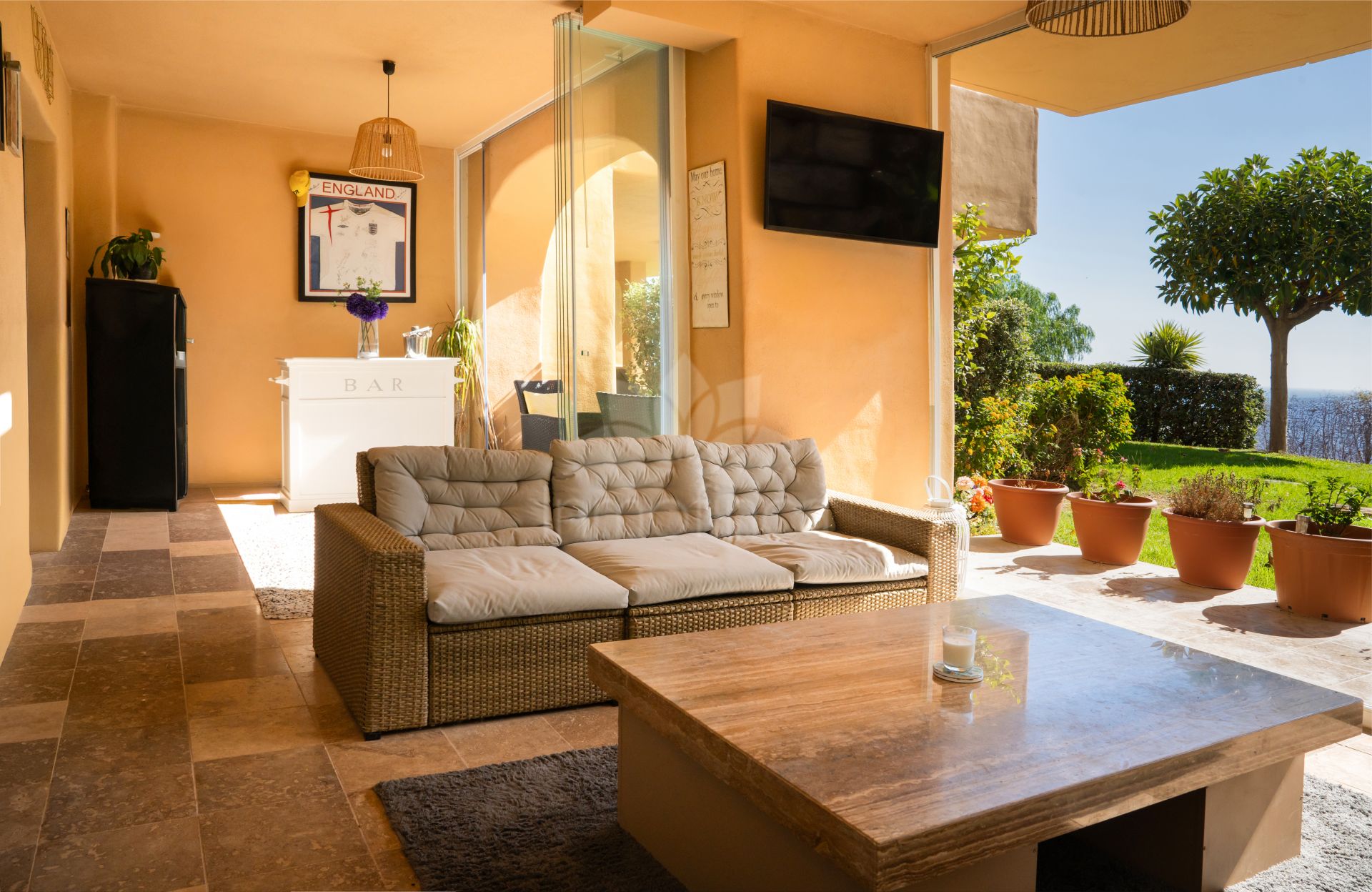 Ground Floor Apartment in Hacienda del Señorio de Cifuentes, Benahavis