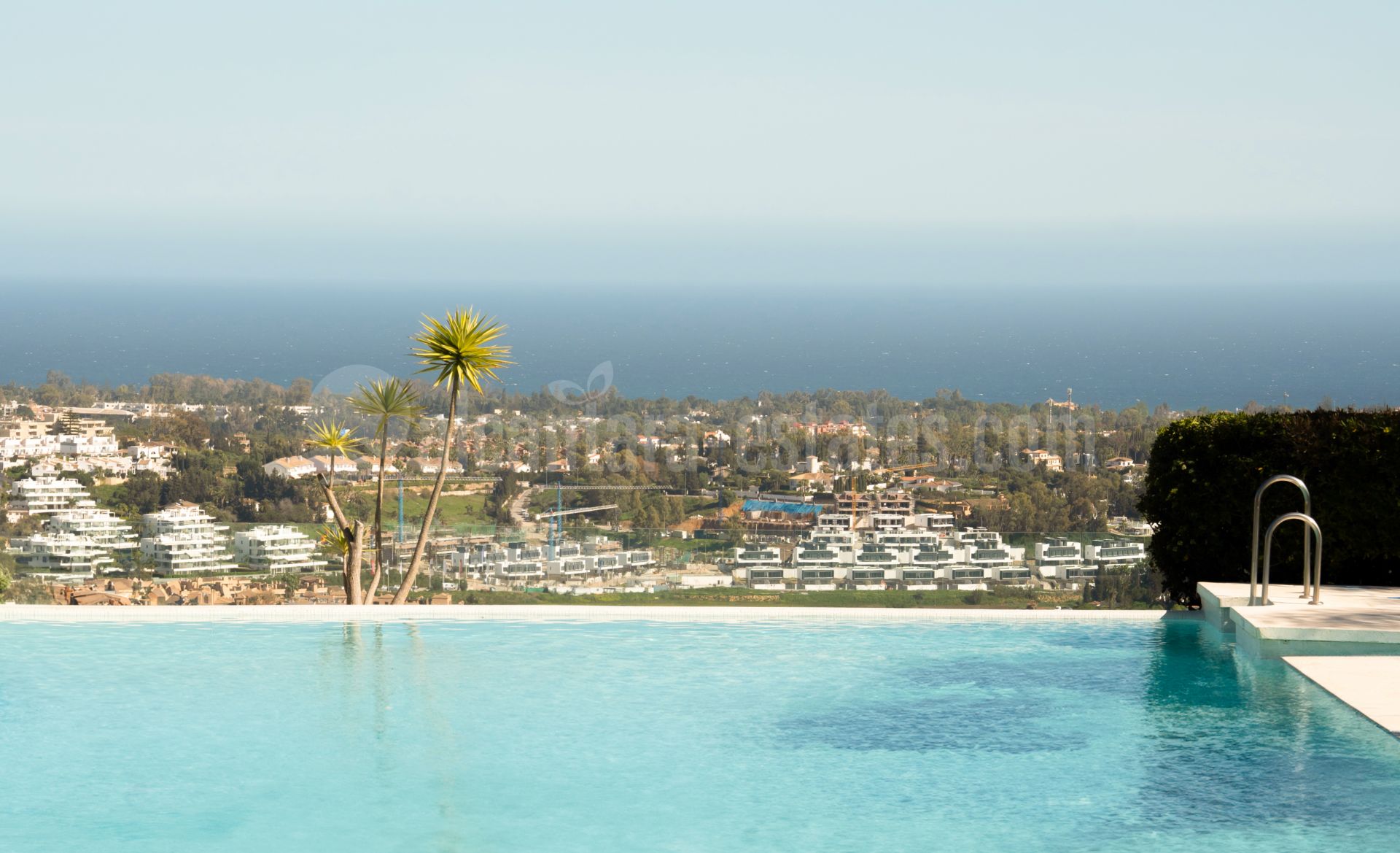 Ground Floor Apartment in Hacienda del Señorio de Cifuentes, Benahavis