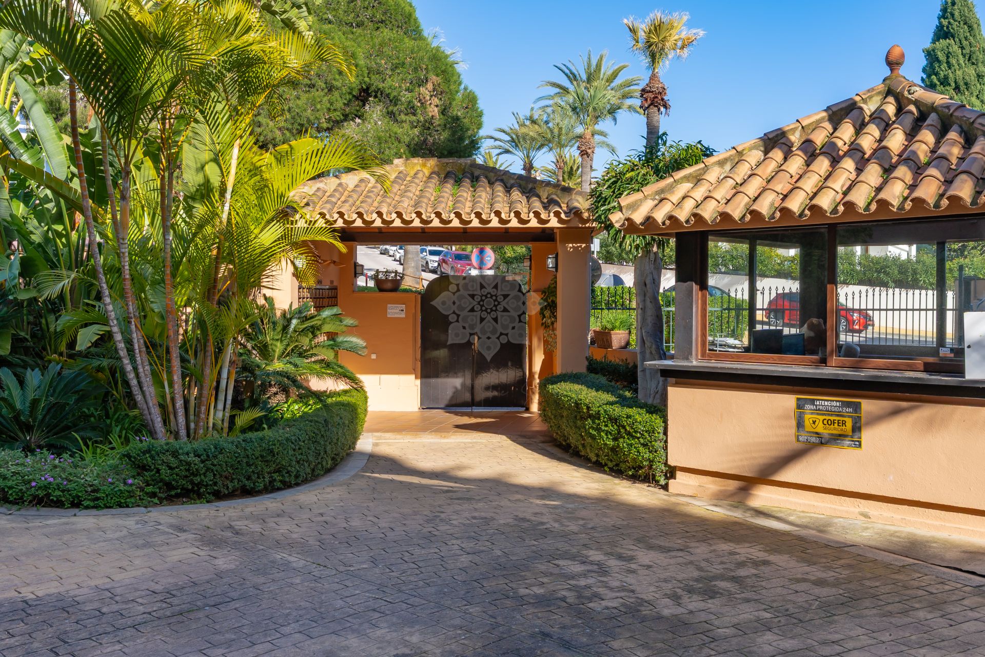 Ground Floor Apartment in Marbella East, Marbella