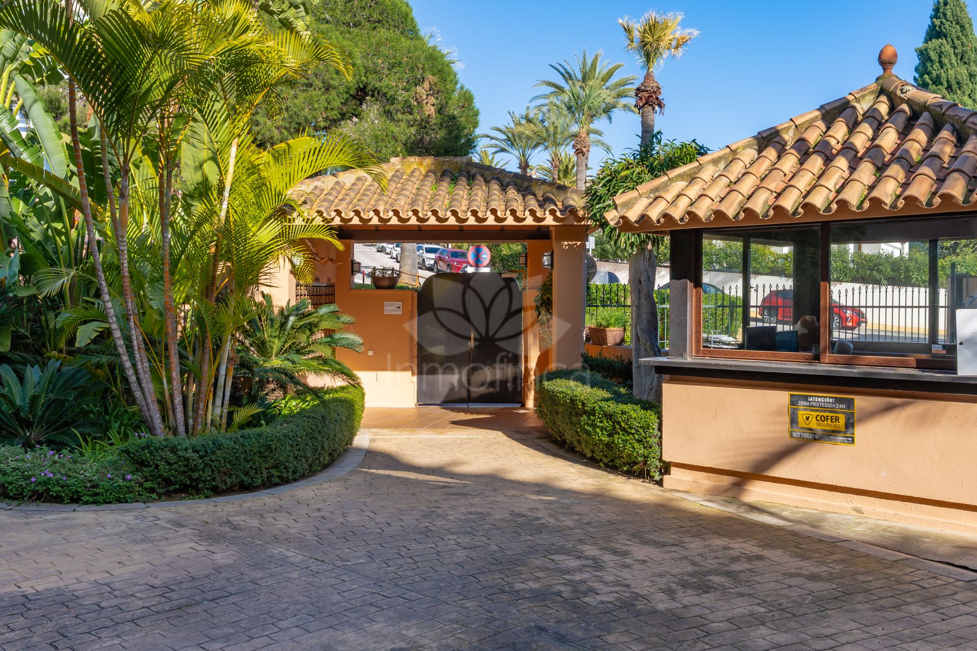 Apartamento Planta Baja en Marbella Este, Marbella