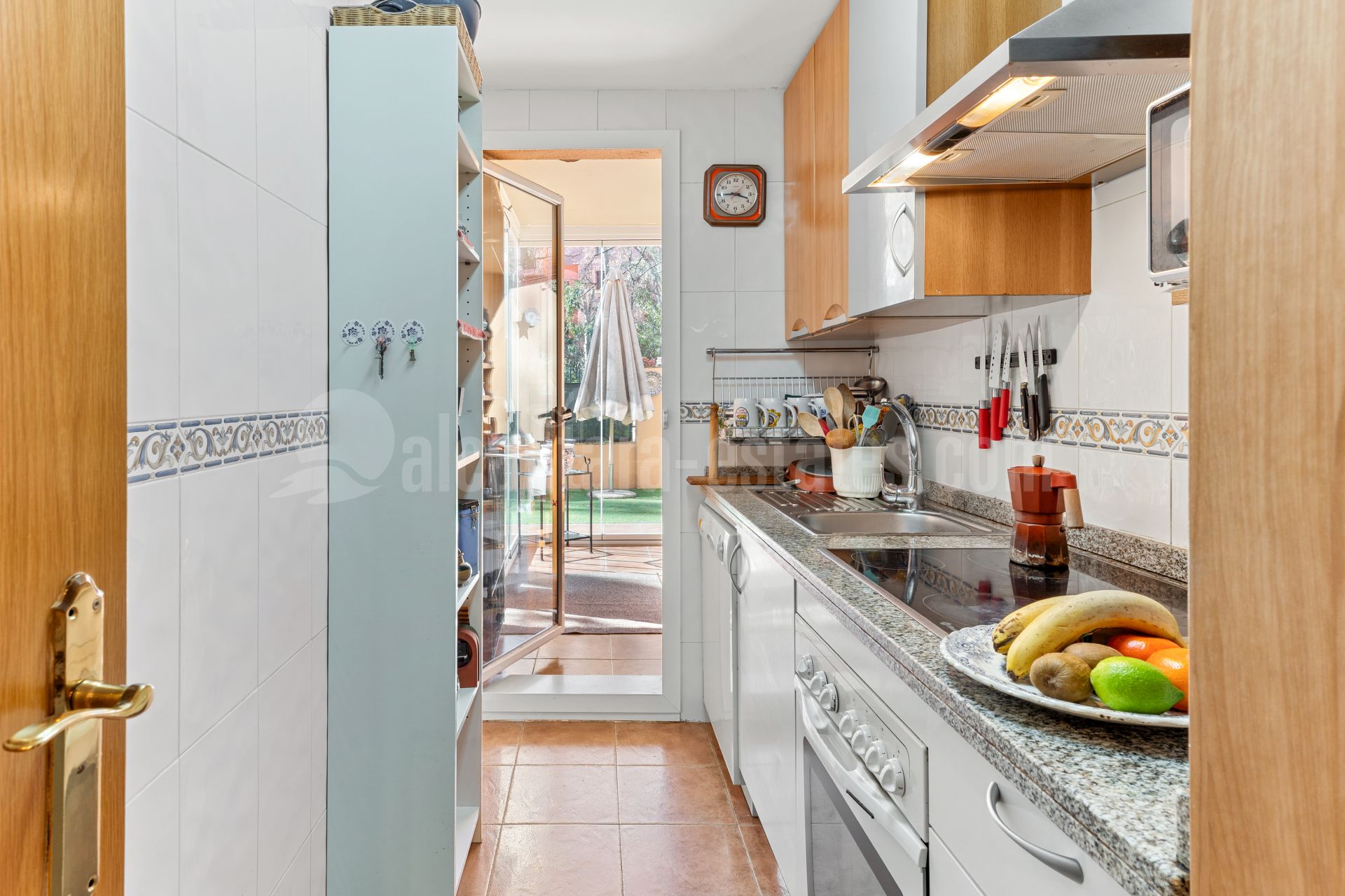 Ground Floor Apartment in Marbella East, Marbella