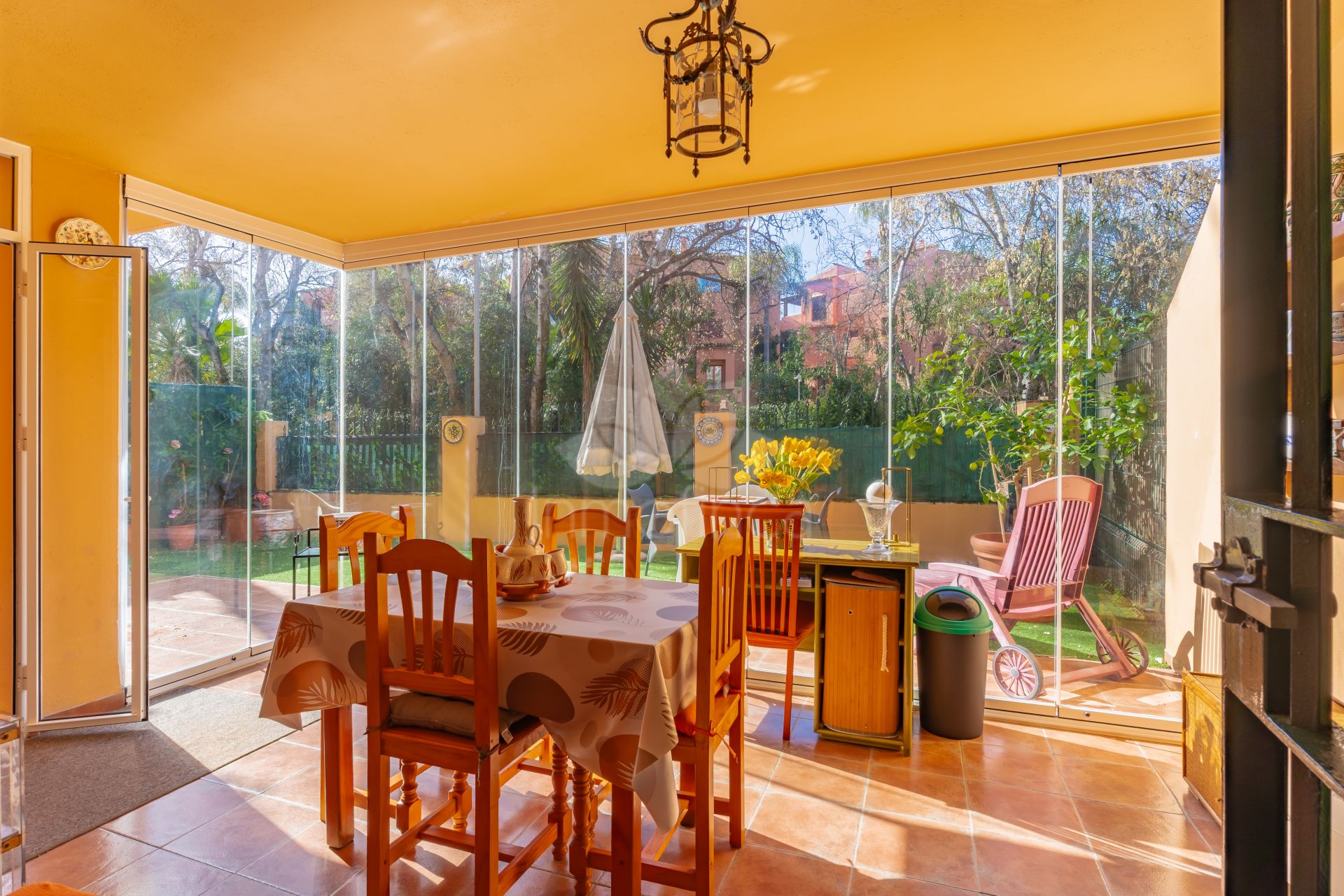 Apartamento Planta Baja en Marbella Este, Marbella