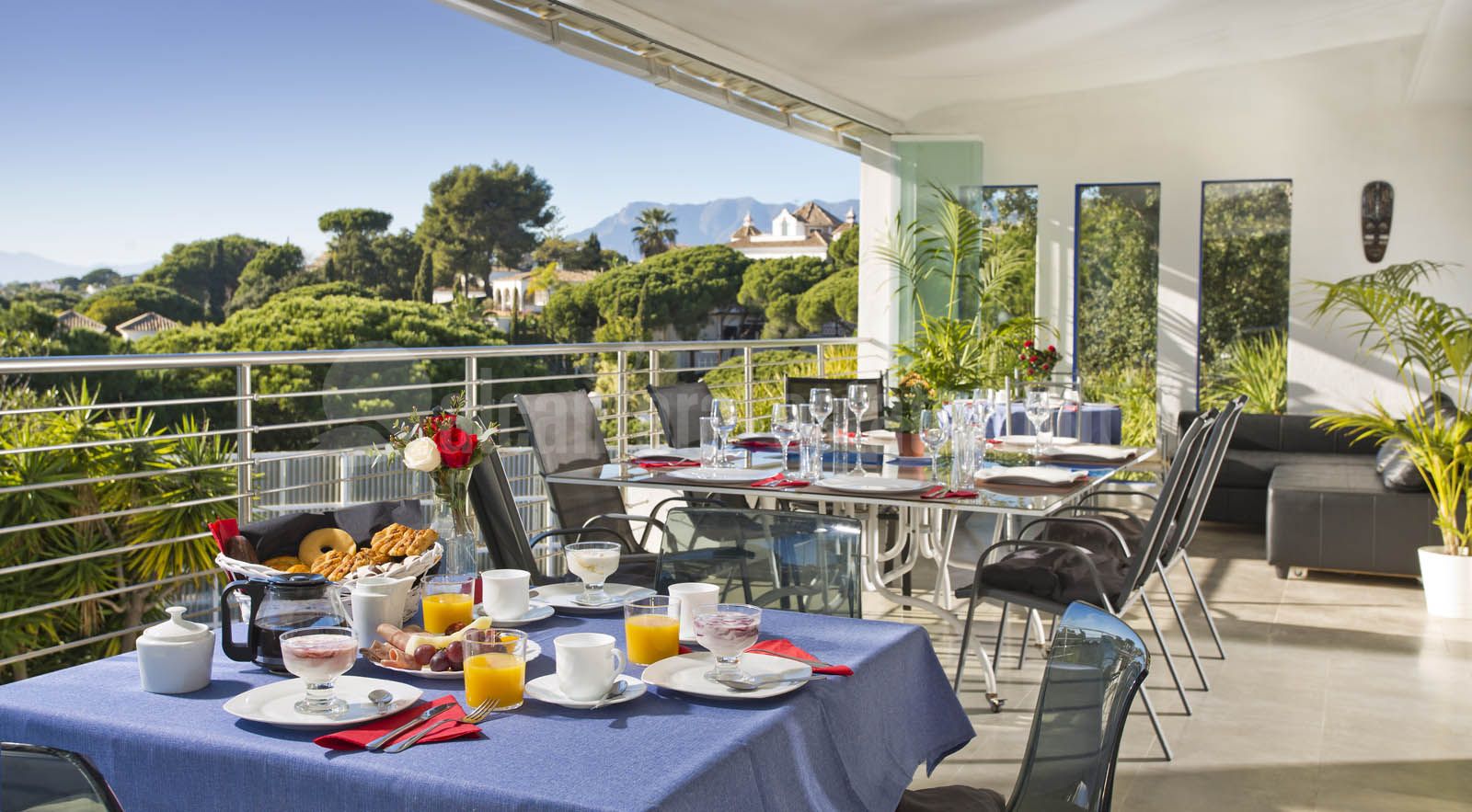 Villa in Elviria, Marbella