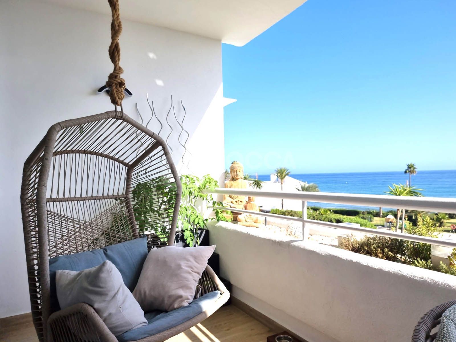 Step into coastal luxury with this exceptional 1-bedroom, 70 m² beachfront apartment, located in the prestigious Miraflores community on the Costa del Sol. Immaculately refurbished to the highest standards, this rare gem offers...