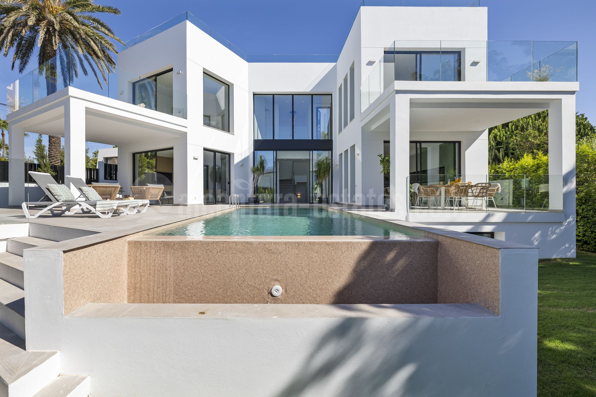 Villa in Marbesa, Marbella