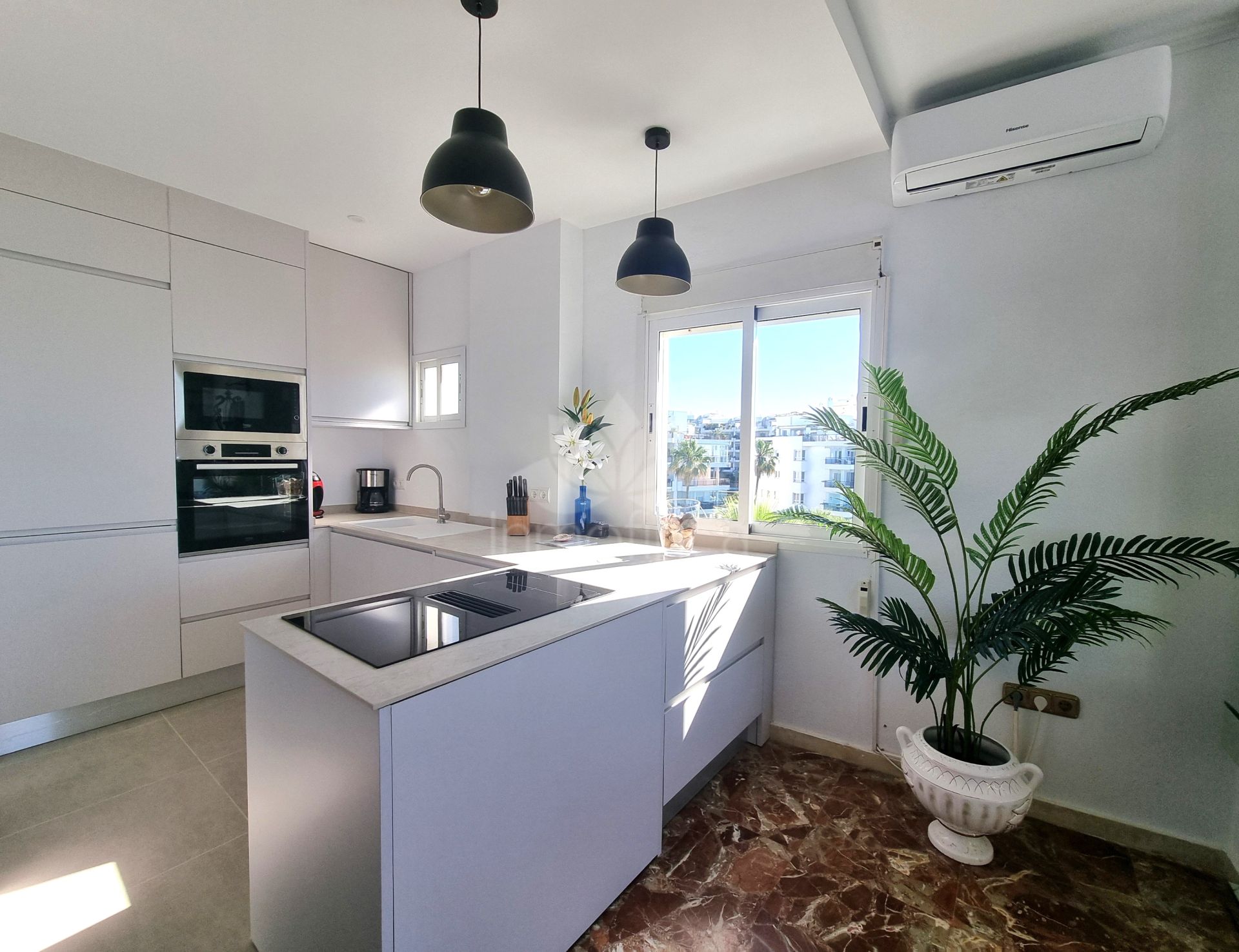Apartment in Calahonda, Mijas Costa