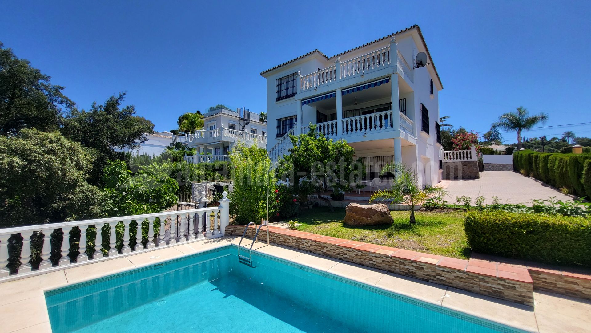 Villa in Elviria, Marbella
